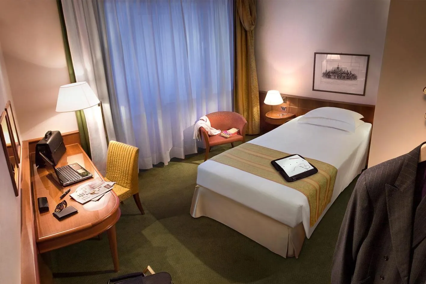 Single Classic Room in Hotel Cavour