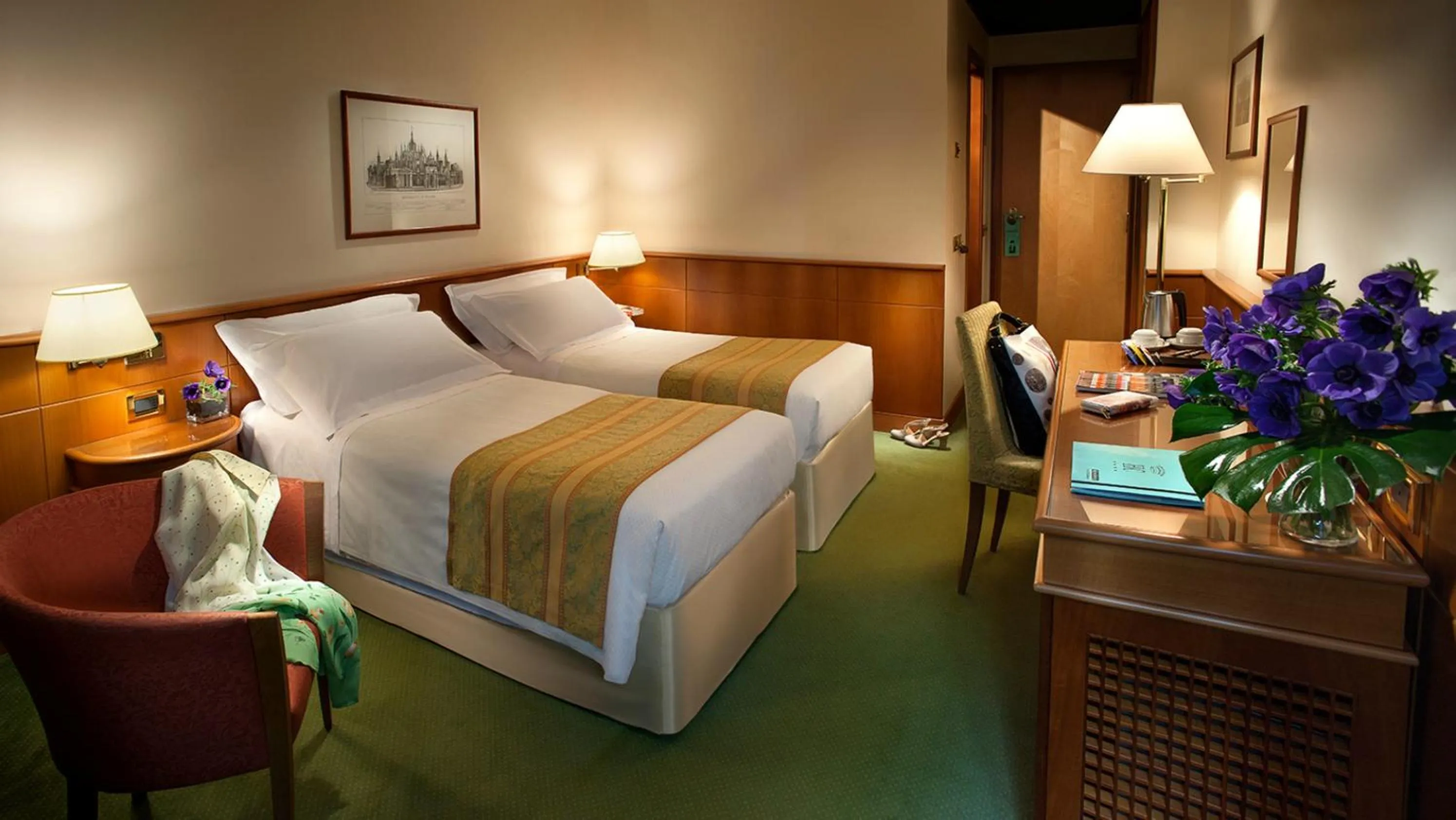 Classic Twin Room in Hotel Cavour