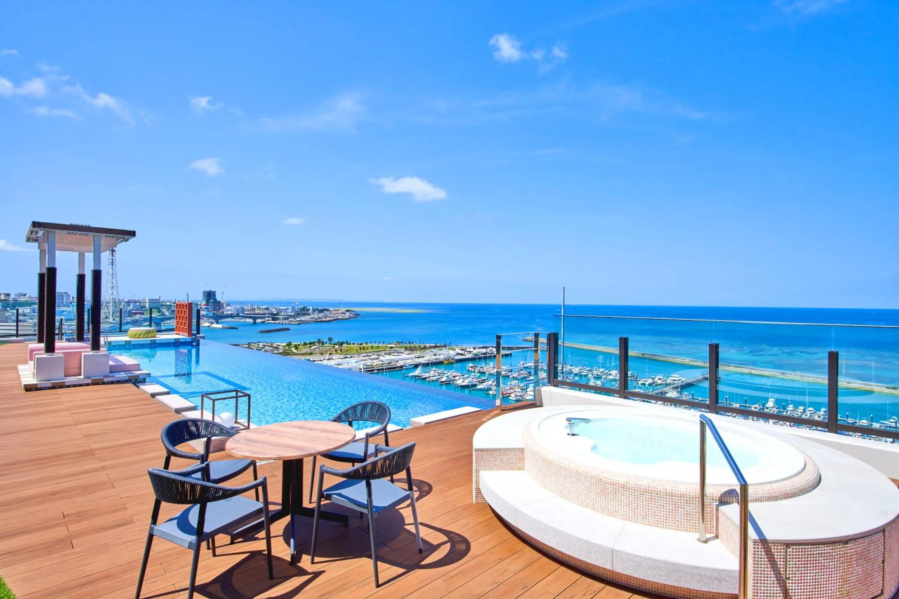 Hollywood Twin Room with Club Lounge Access in Okinawa Prince Hotel Ocean View Ginowan