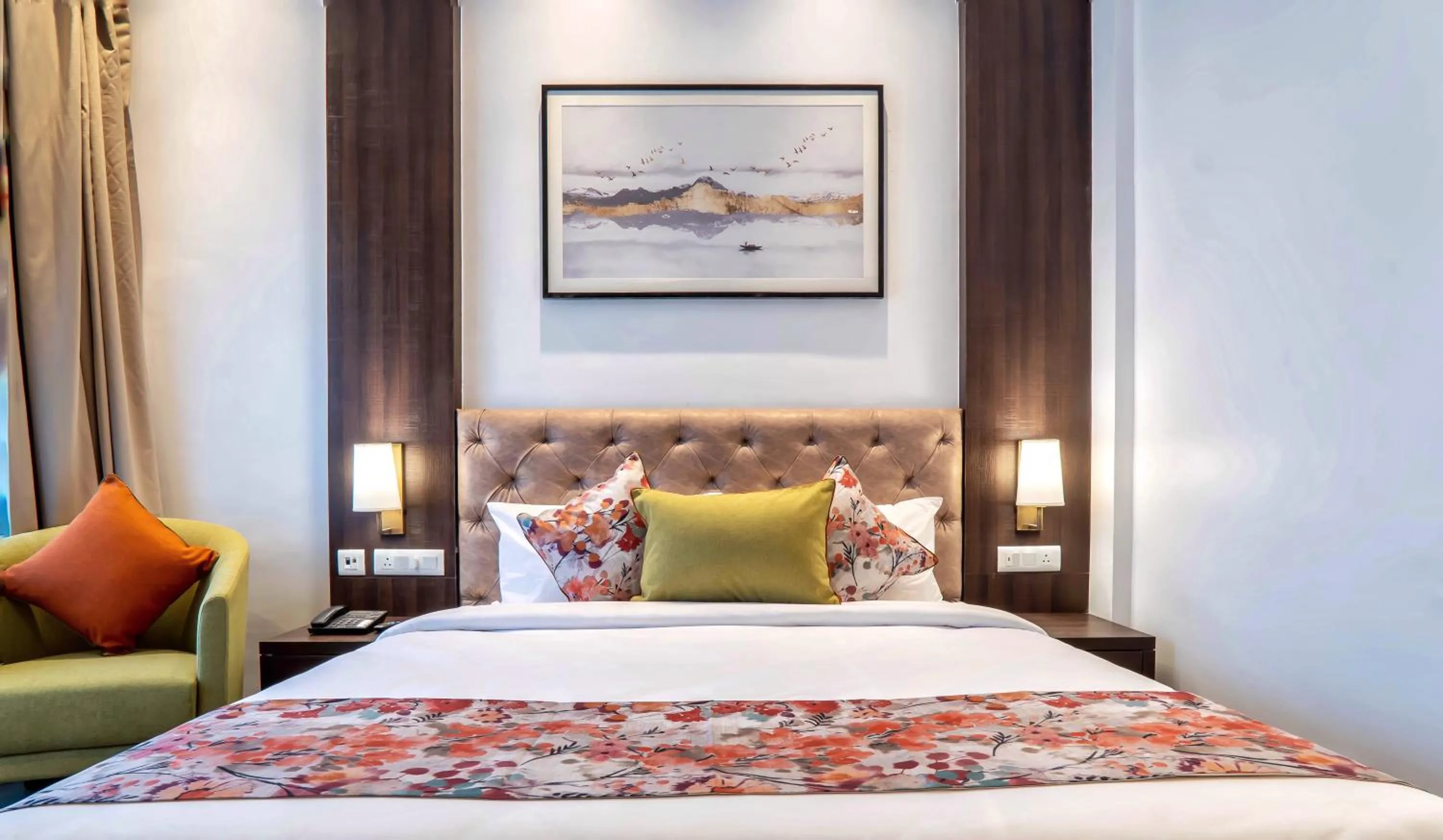 Deluxe Room in Hotel Le ROI Lake View Koti