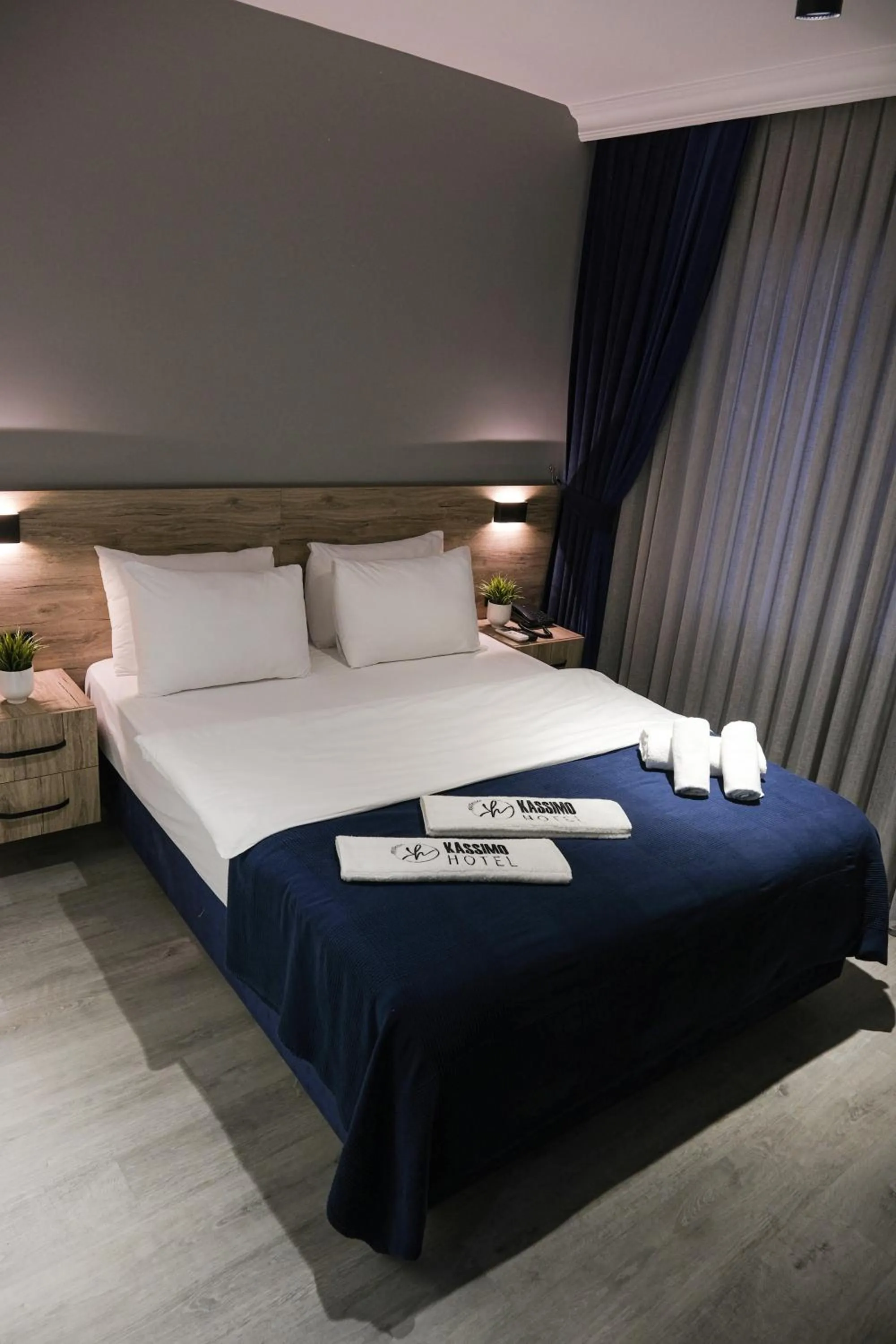 Deluxe Triple Room in Kassimo Hotel