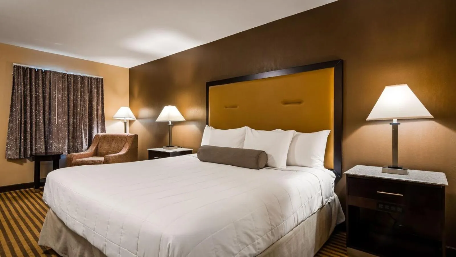 King Room - Smoking in Travelodge by Wyndham Bellmawr