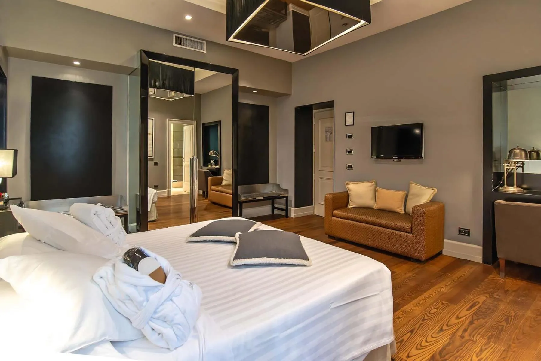 Deluxe Double Room - single occupancy in Hotel Isa