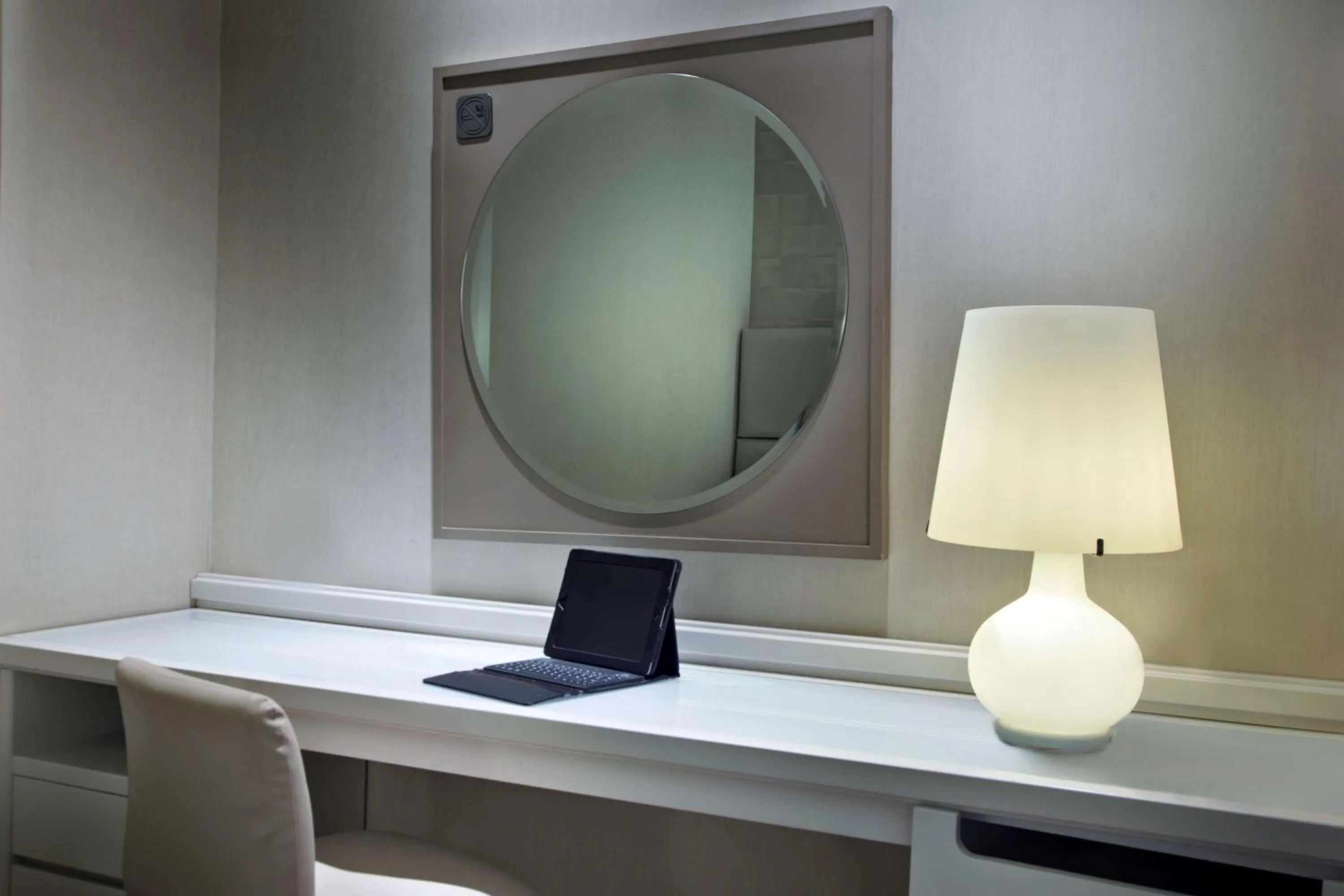 Comfort Queen Room - single occupancy in BW Signature Collection Hotel Paradiso