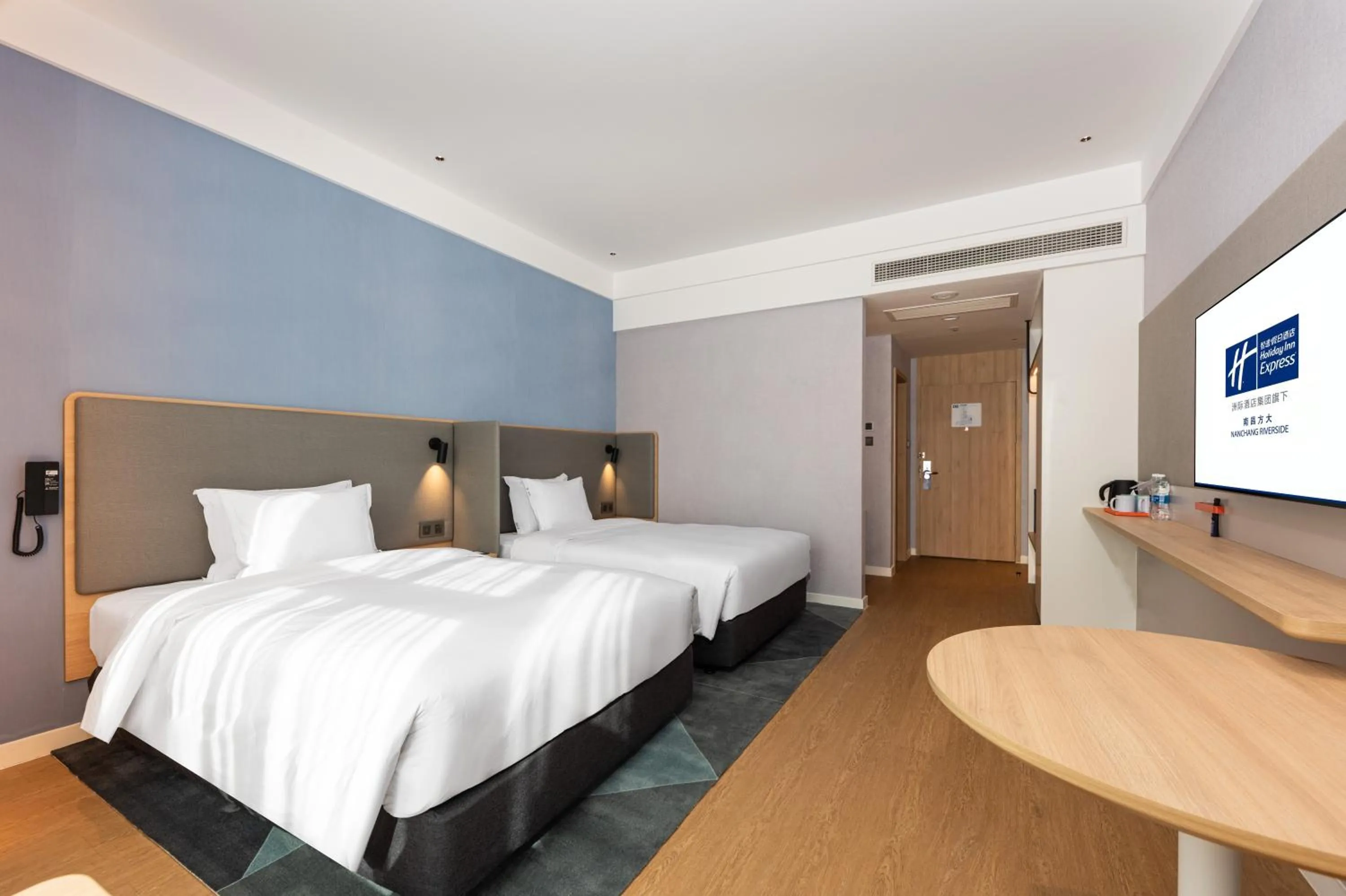 Standard Twin Room in Holiday Inn Express Nanchang Riverside by IHG