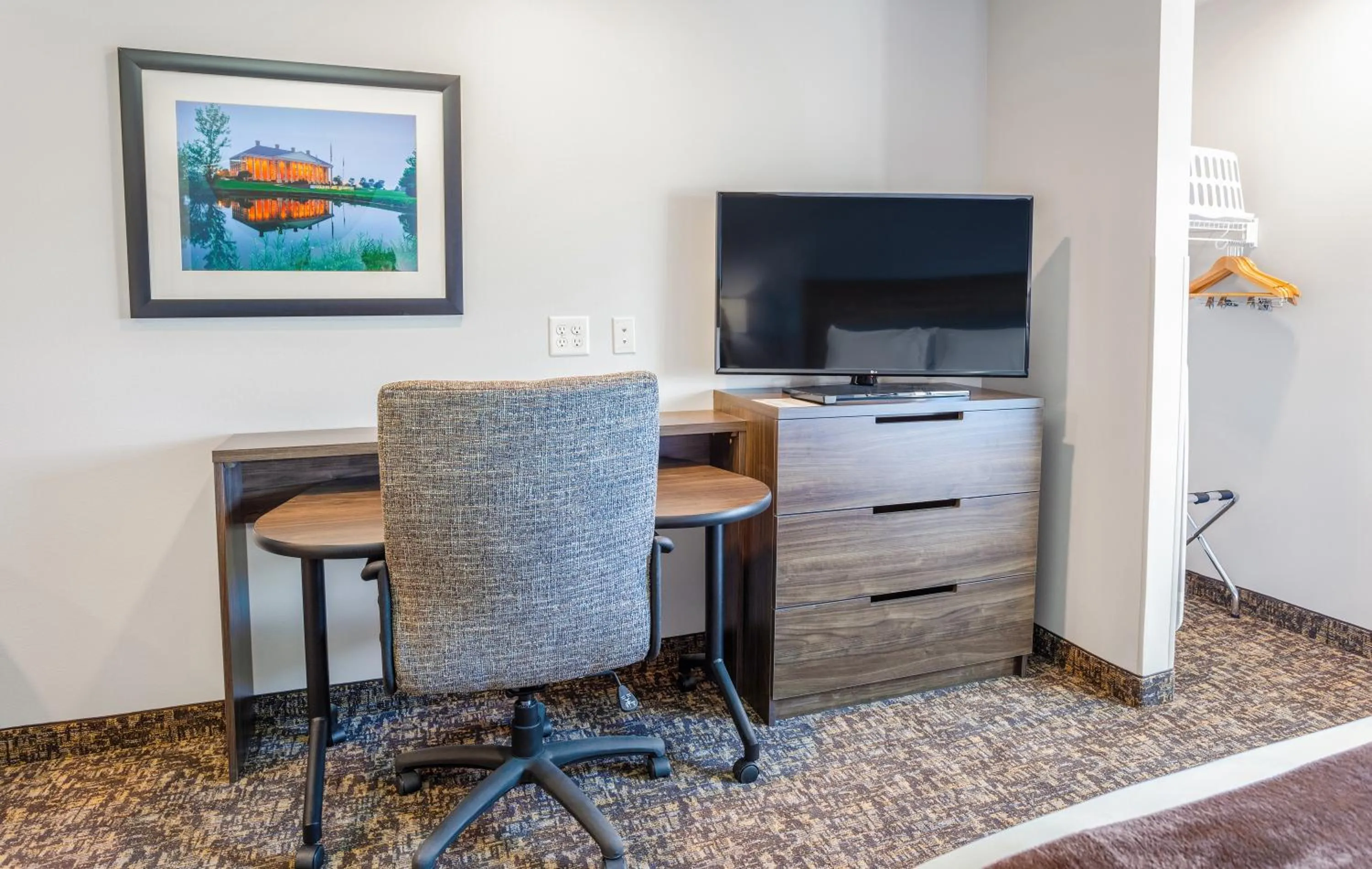 Standard Queen Room with Two Queen Beds in My Place Hotel-Wenatchee, WA