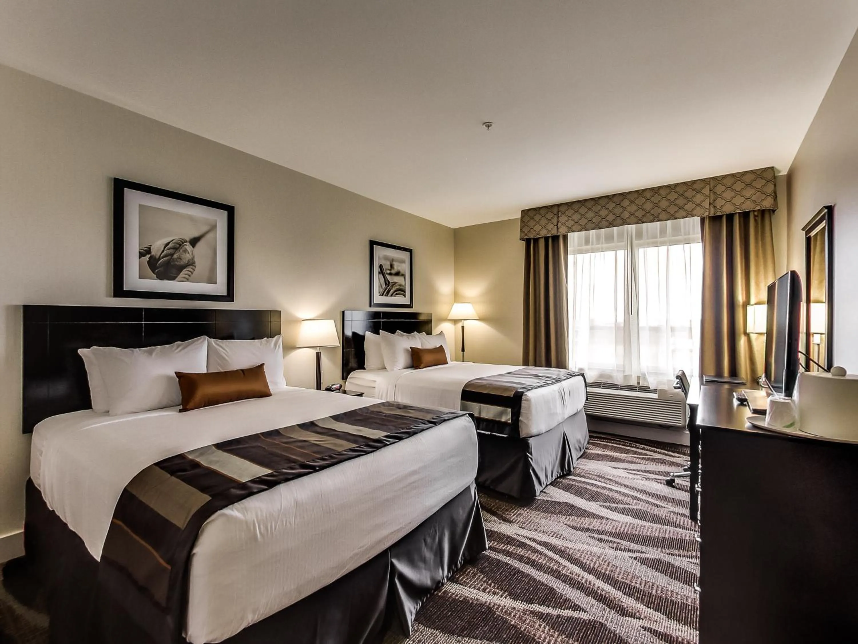 2 QUEEN BEDS-ACCESSIBLE-NON-SMOKING in Radisson Hotel Edmonton Airport