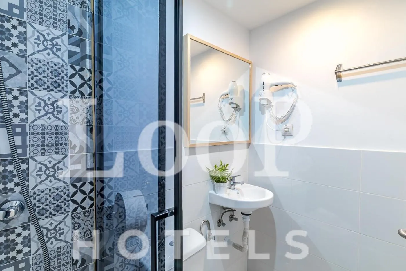 Double Room with Private Bathroom in LooP America