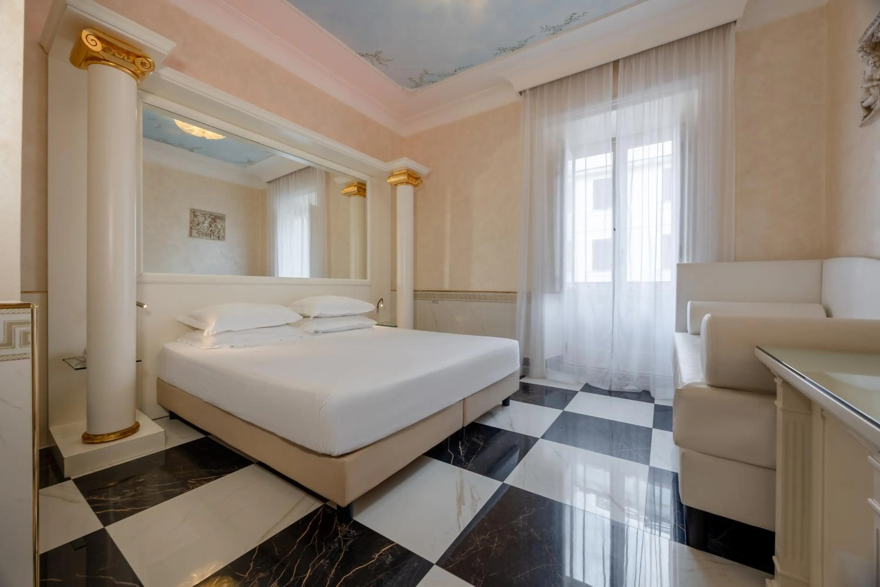 Deluxe Double Room in Hotel Palladium Palace