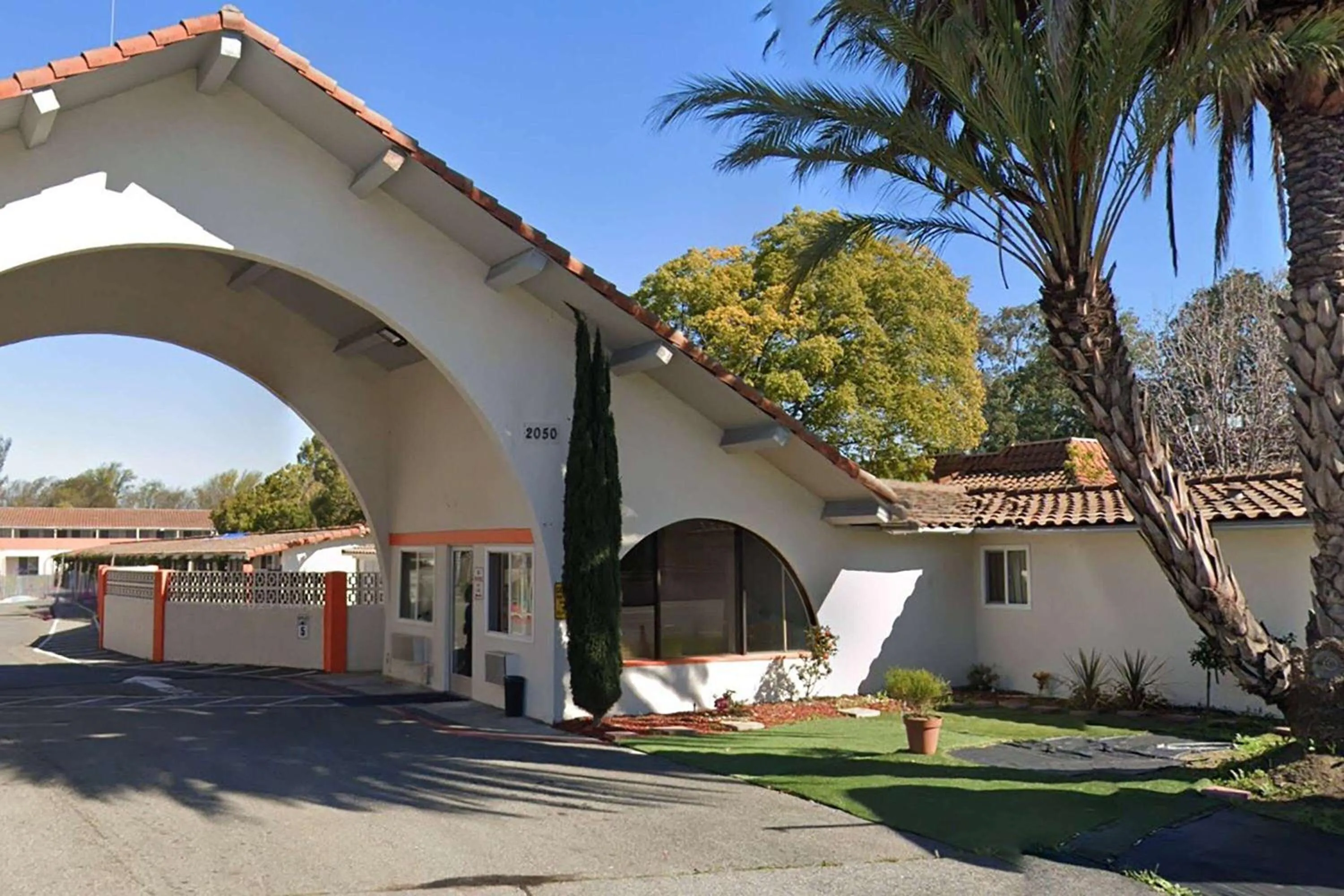 Super 8 by Wyndham San Jose Airport