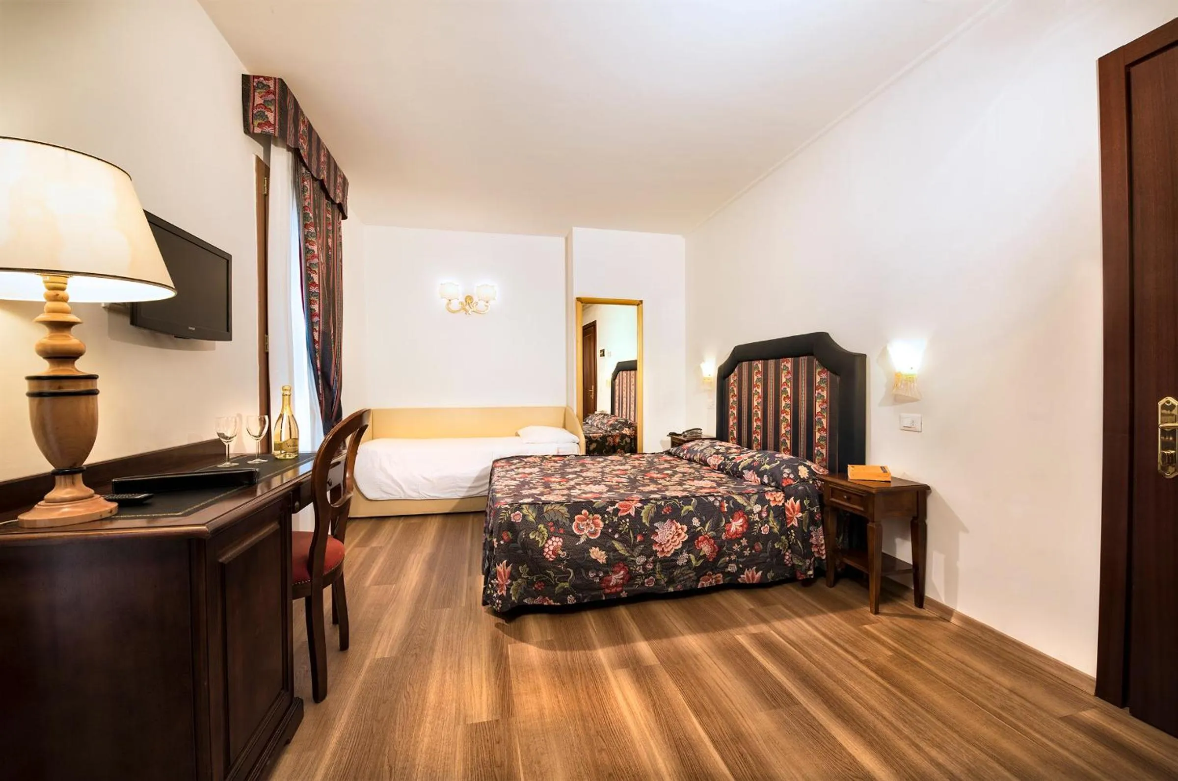 Classic Triple Room in Hotel Giardinetto Venezia