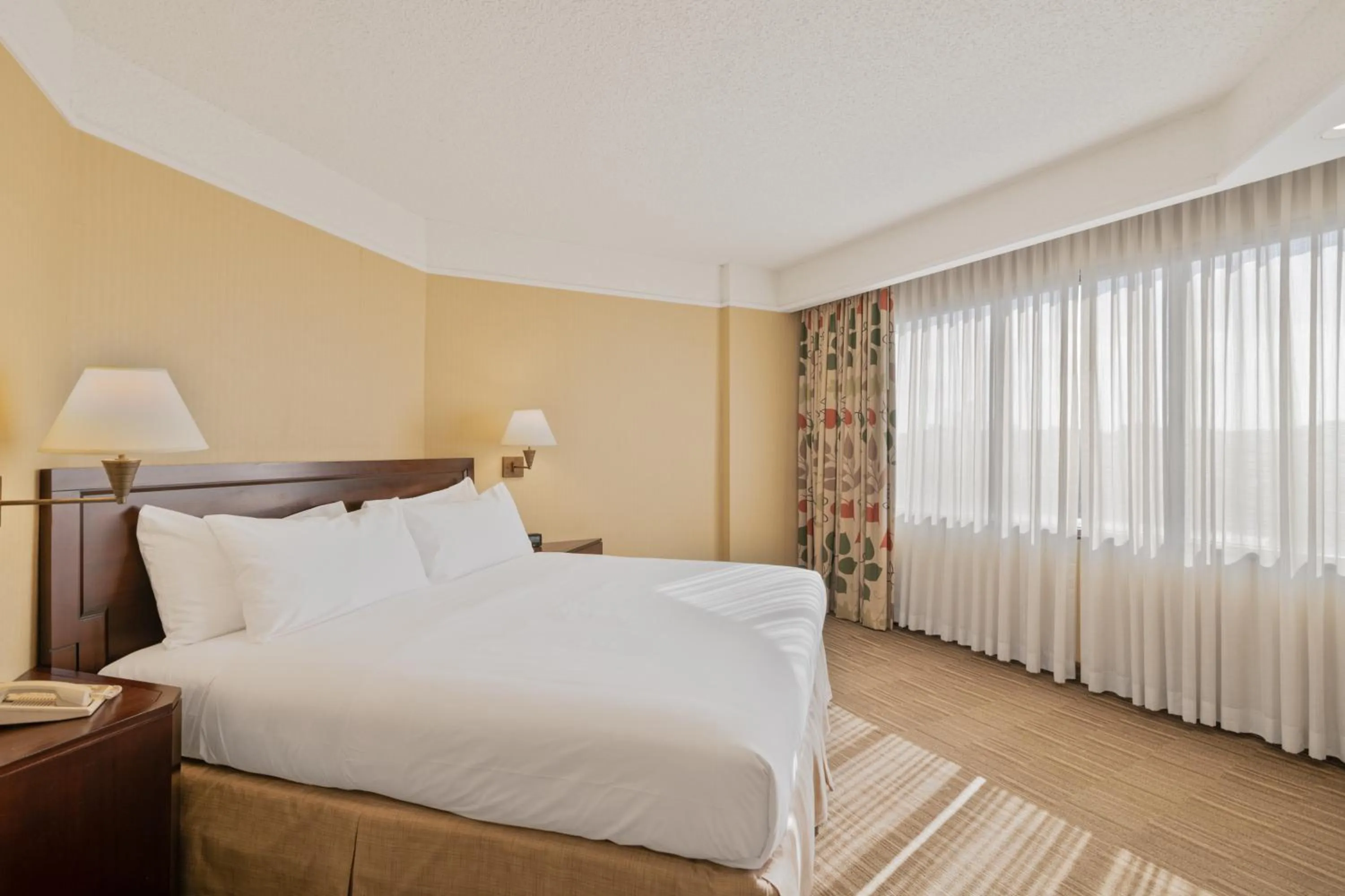 King Suite - Disability Access in Harmony Suites Secaucus Meadowlands