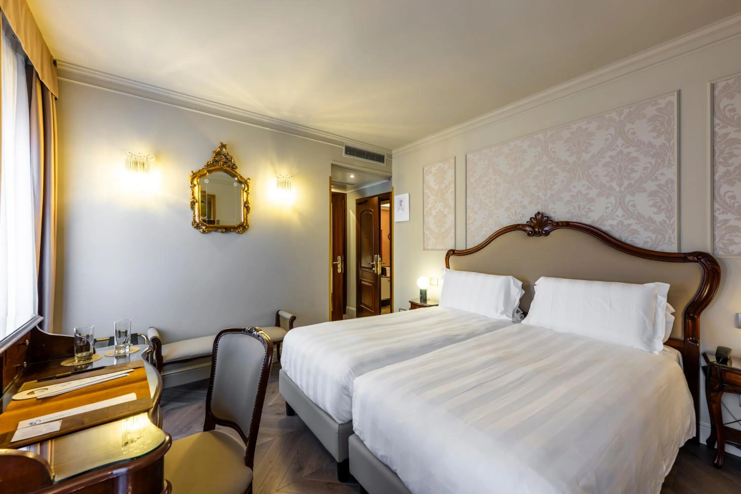 Deluxe Room in Hotel Colombina