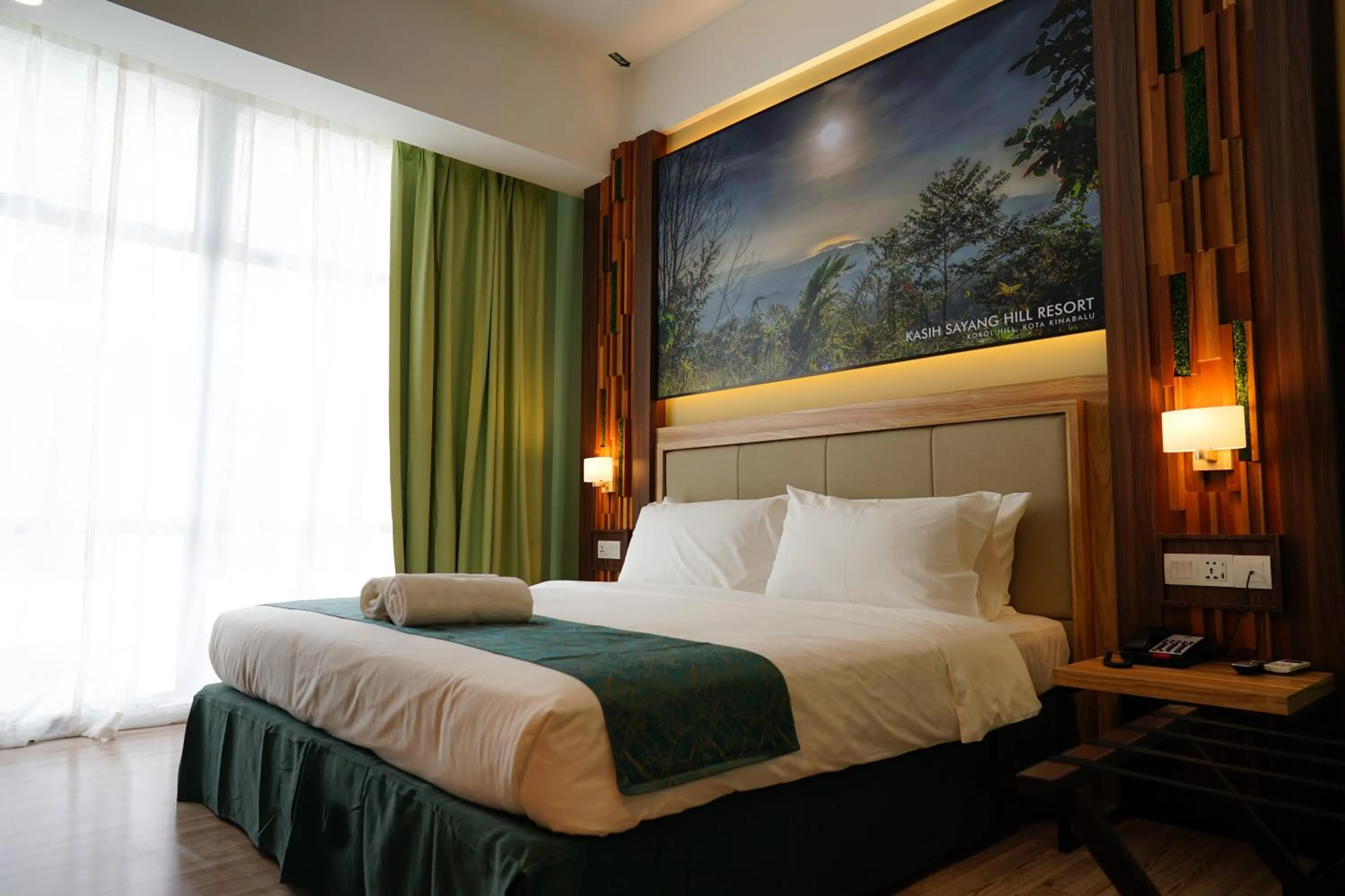 Rainforest Themed - Suite in Hotel 17