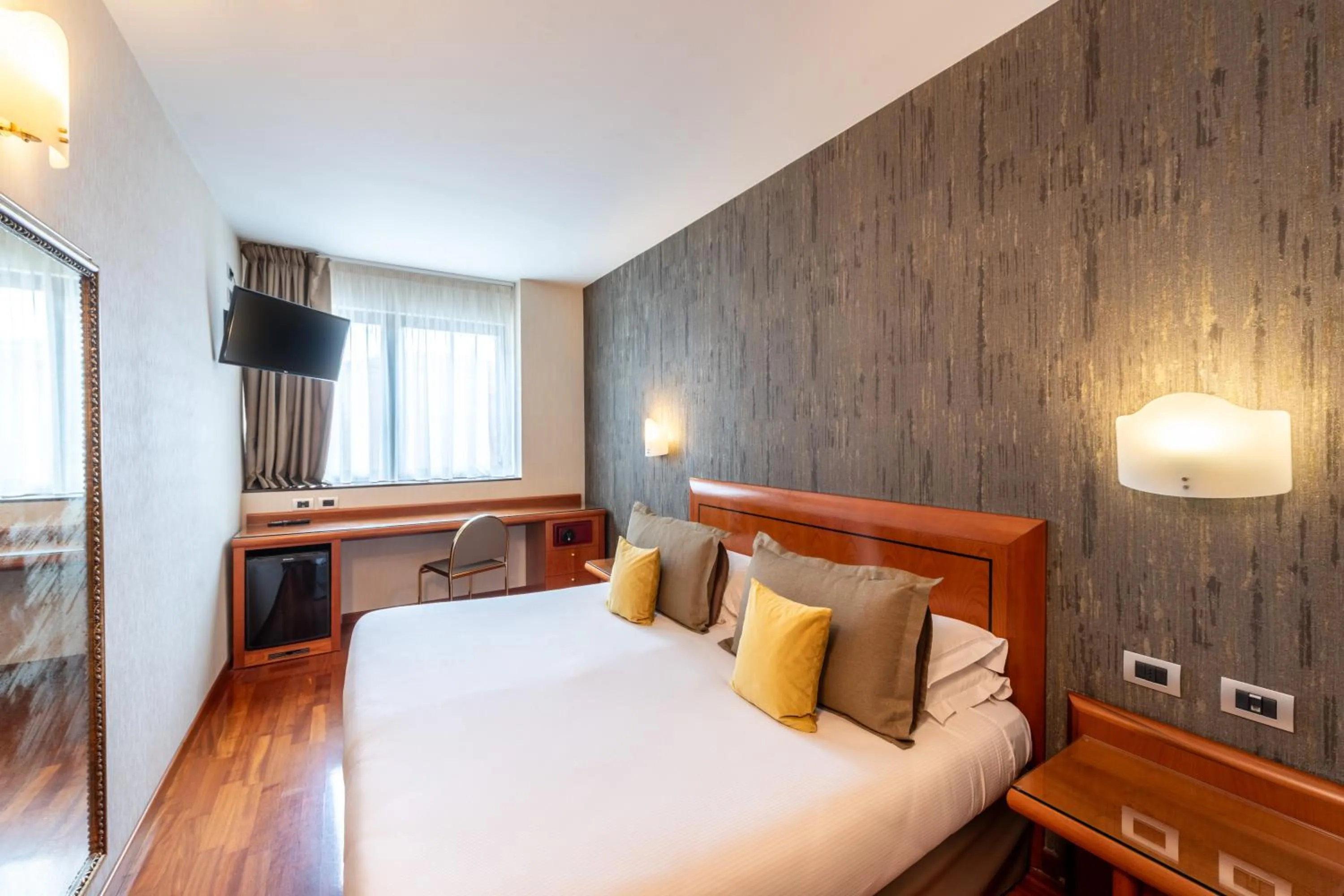 Economy Double or Twin Room - single occupancy in Hotel Palace Verona