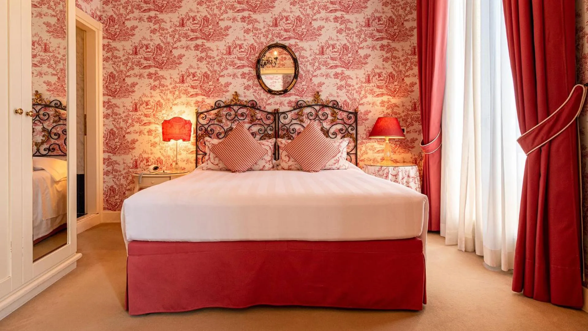 Junior Suite with Canal View in Hotel Principe