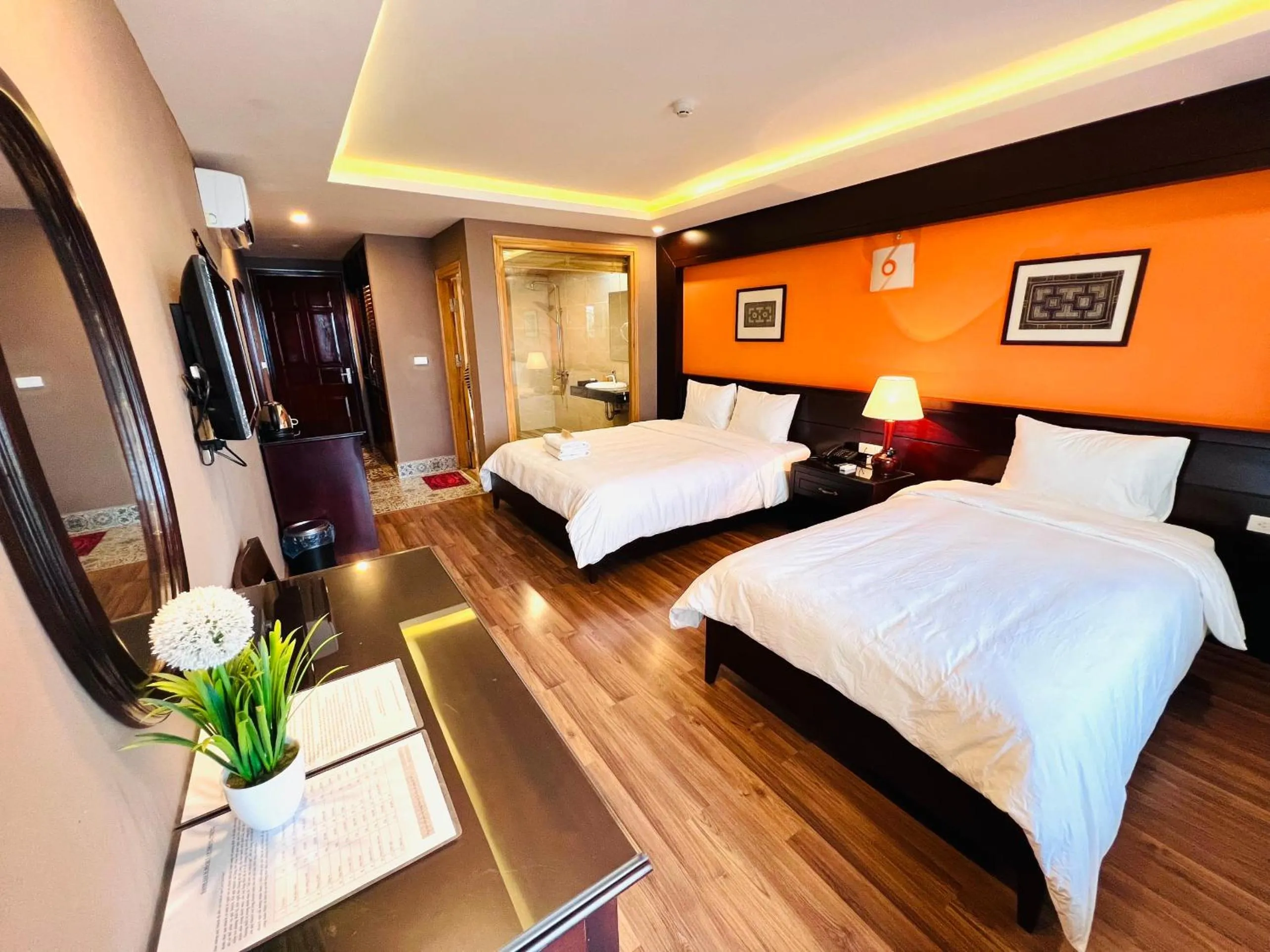 Deluxe Room (2 Adults + 1 Child) in Cat Cat View Hotel