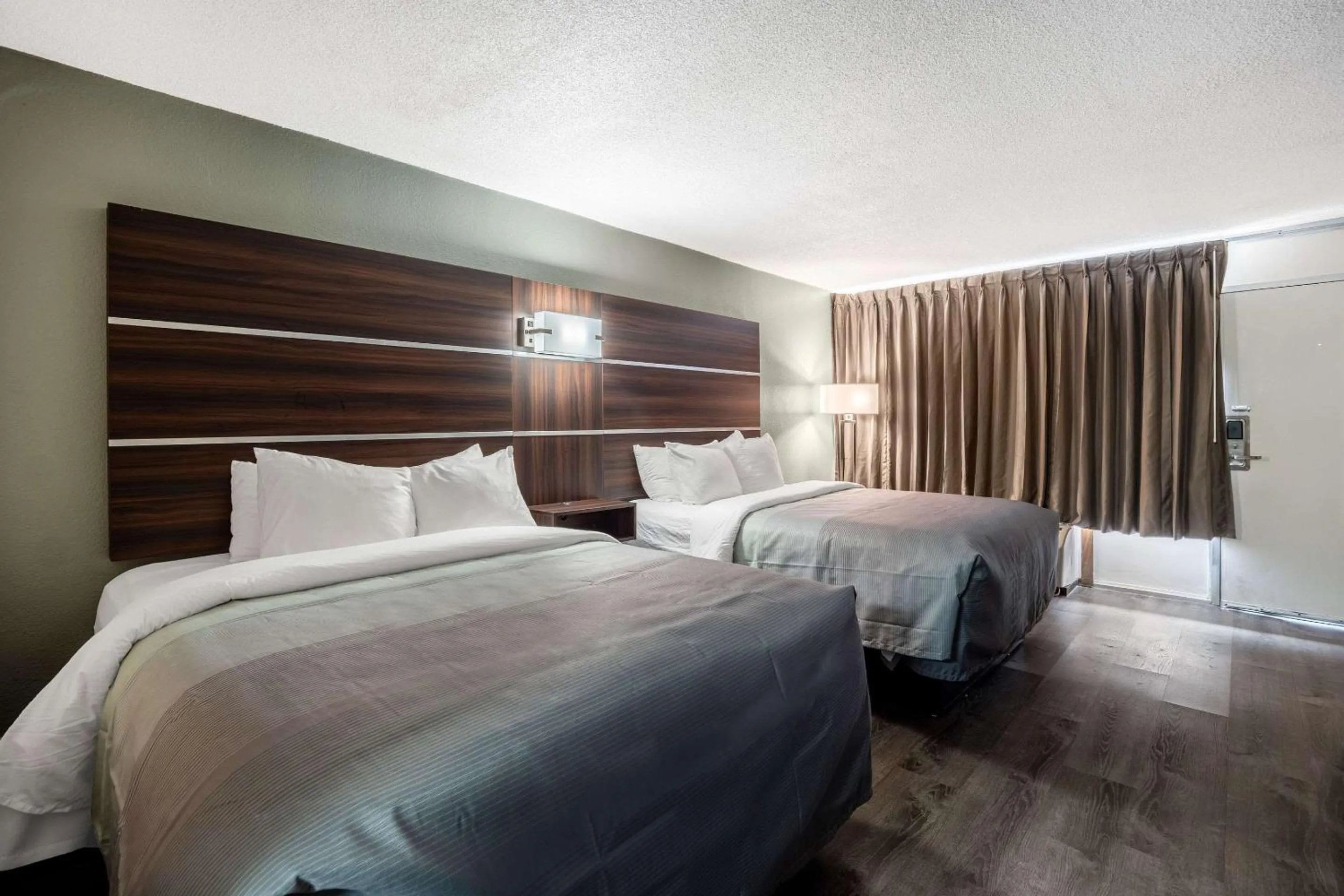 Quadruple Room with Two Queen Beds - Non Smoking in Quality Inn Yemassee