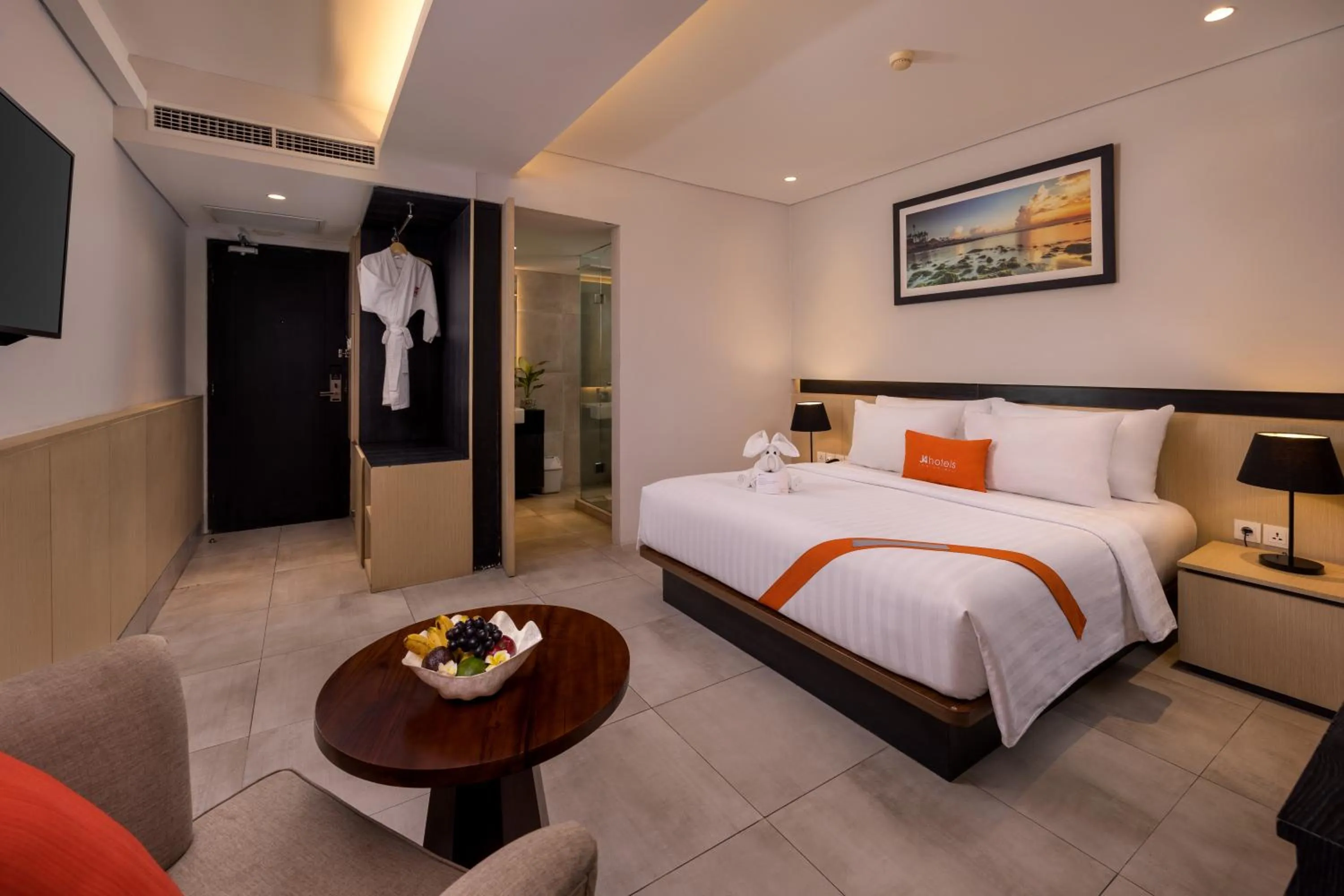 Grand Superior Double Room with Free Daily Mini-bar in J4 Hotels Legian