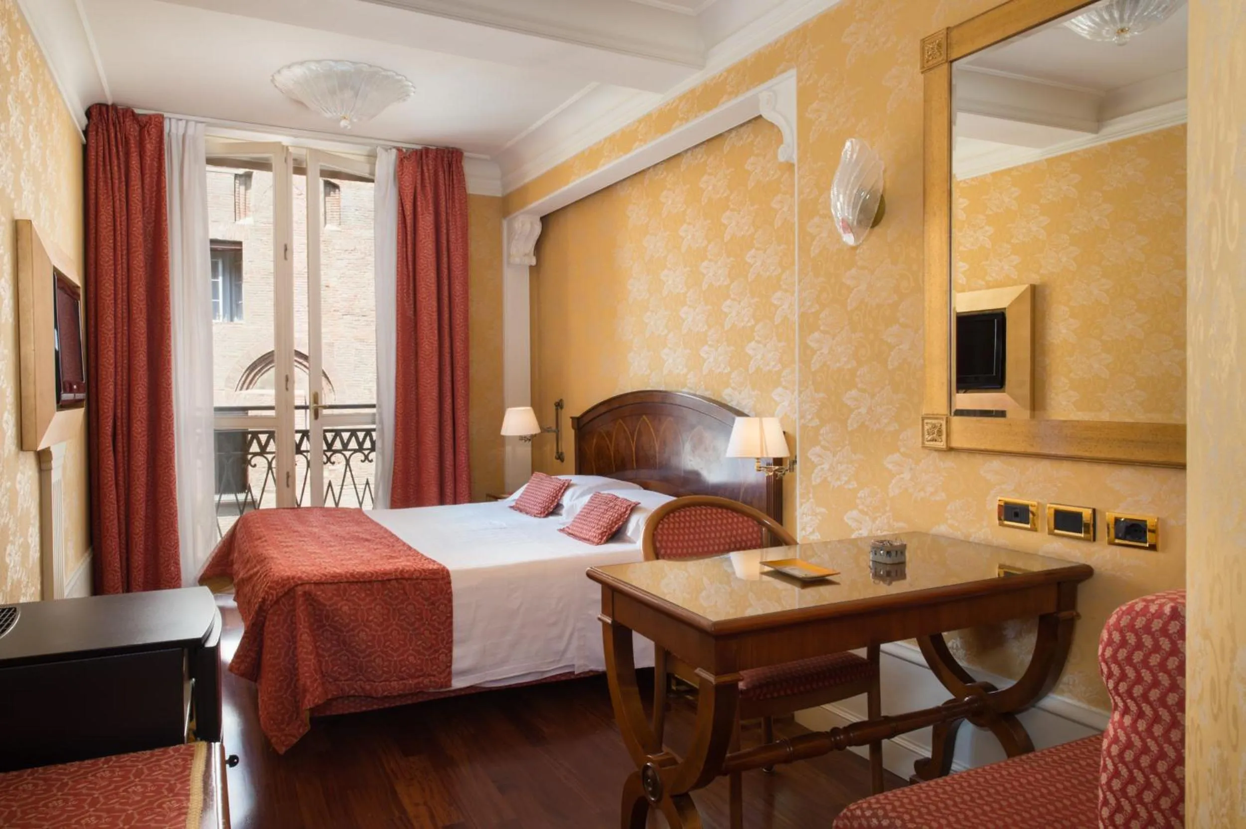 Deluxe Double Room - single occupancy in Art Hotel Orologio