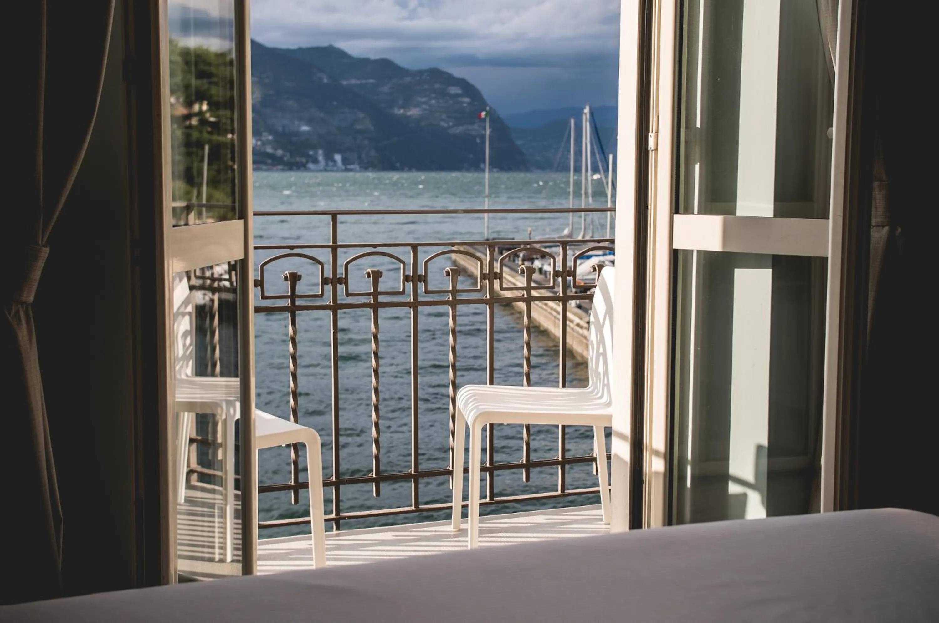 Superior Double or Twin Room with Balcony and Lake View in Araba Fenice Hotel