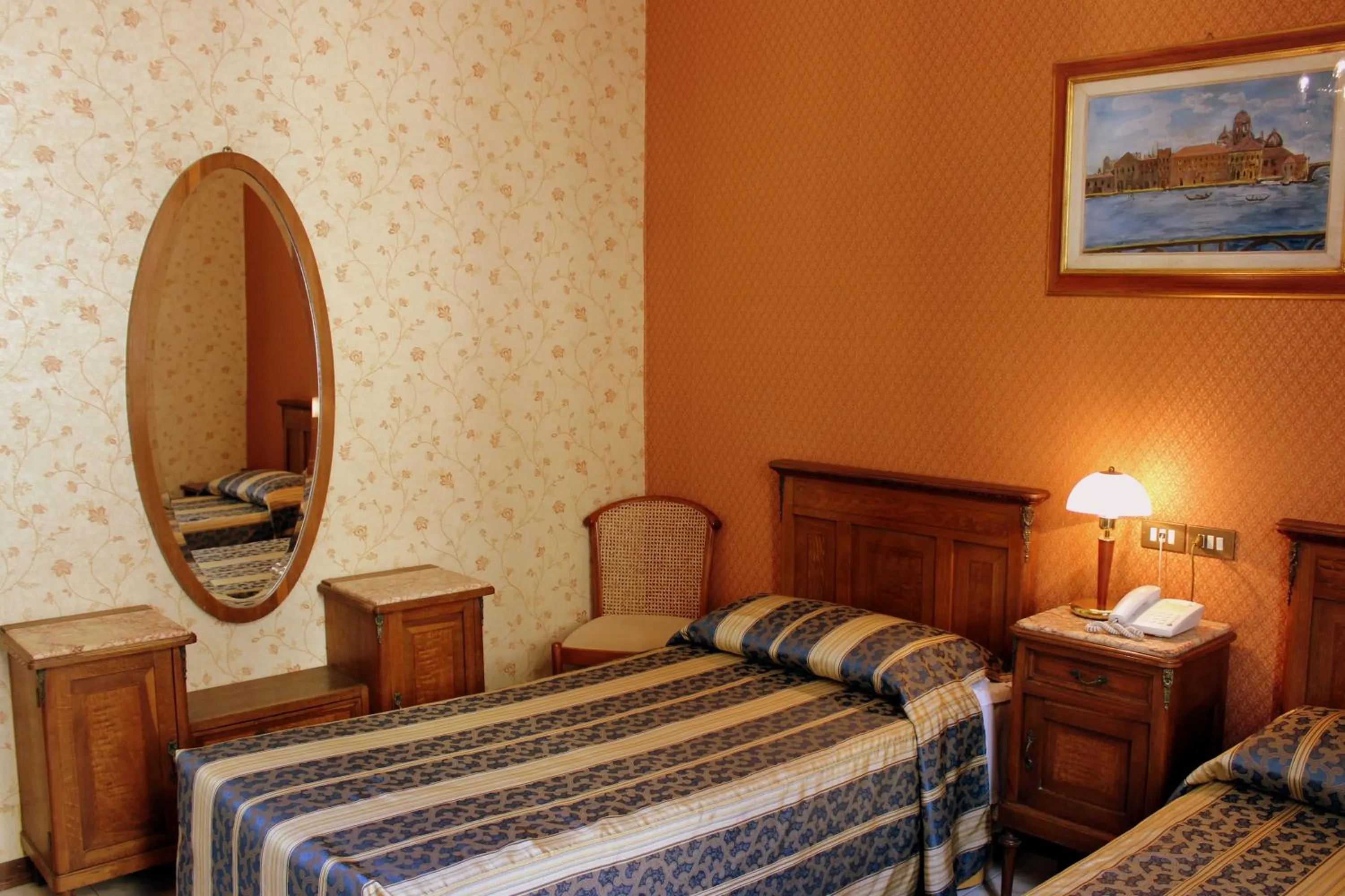 Twin Room in Hotel Beatrice