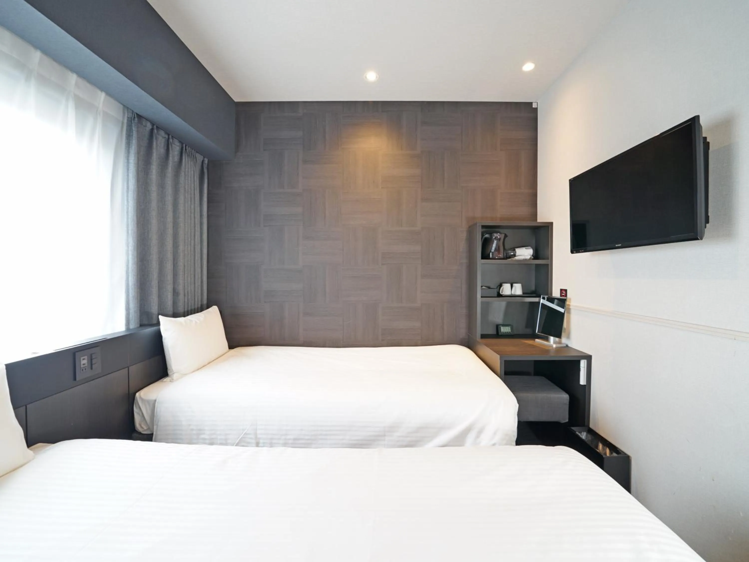 Compact Twin Room - Smoking in CHISUN STANDARD Osaka Shin-Imamiya