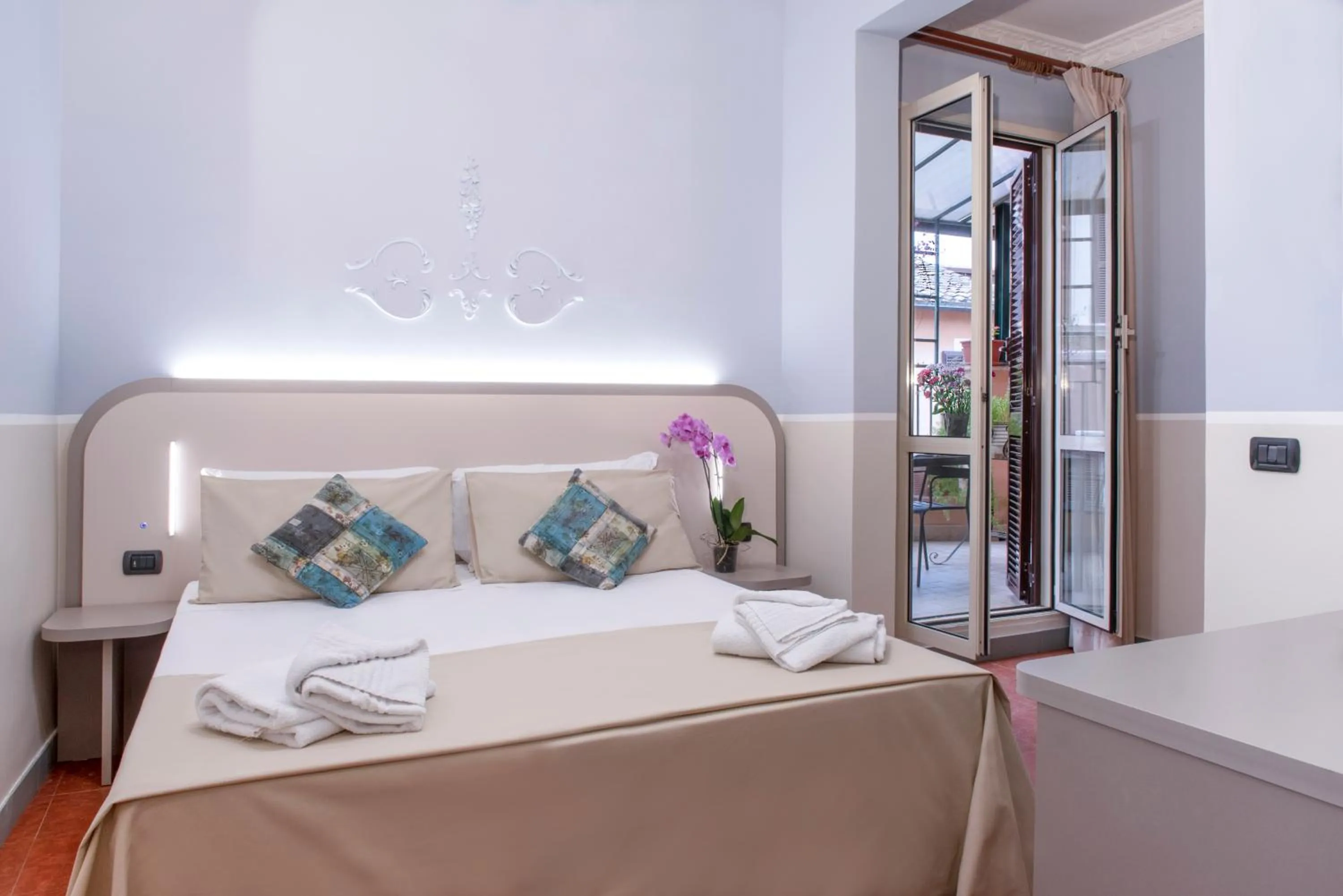 Superior Double Room with Terrace in Hotel Grifo