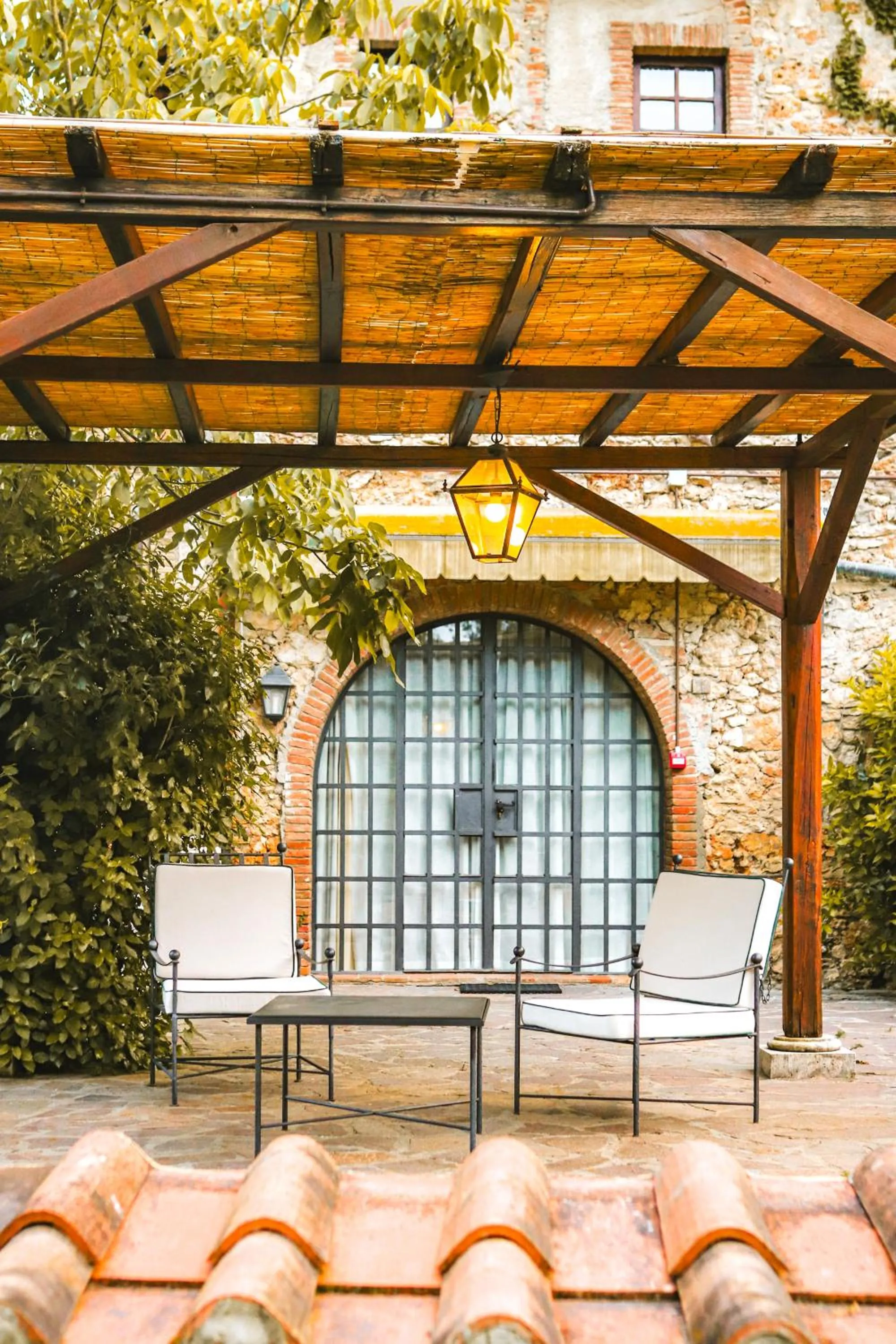 Deluxe with terrace in Borgo San Luigi