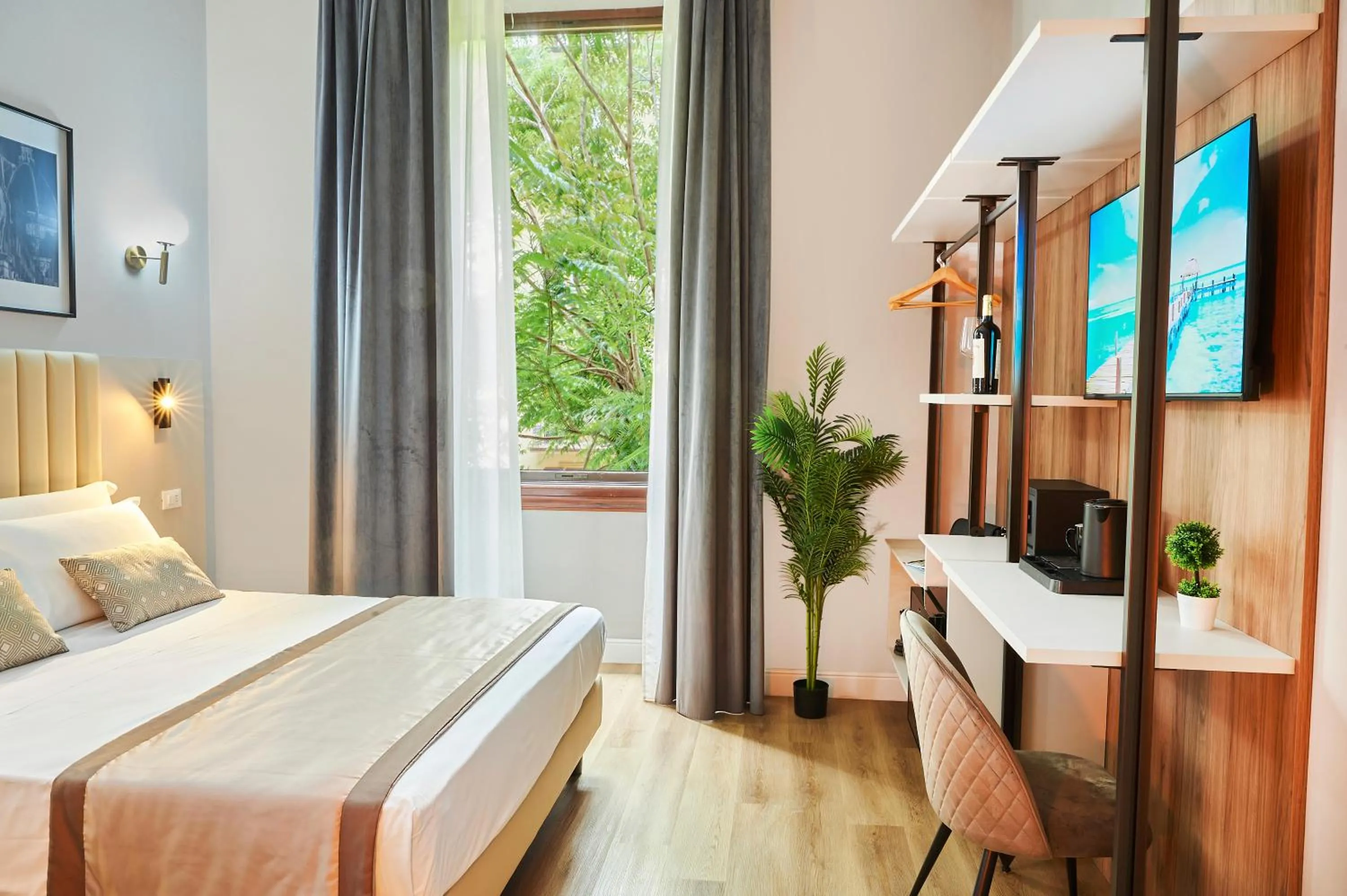 Deluxe Quadruple Room in Hotel Brooklyn