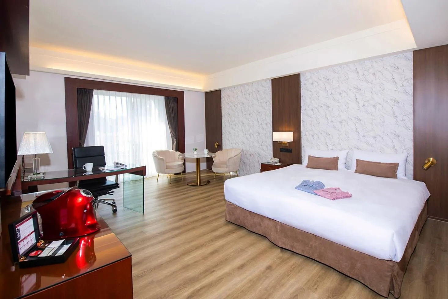 Standard Double Room in Hamp Court Palace Taipei