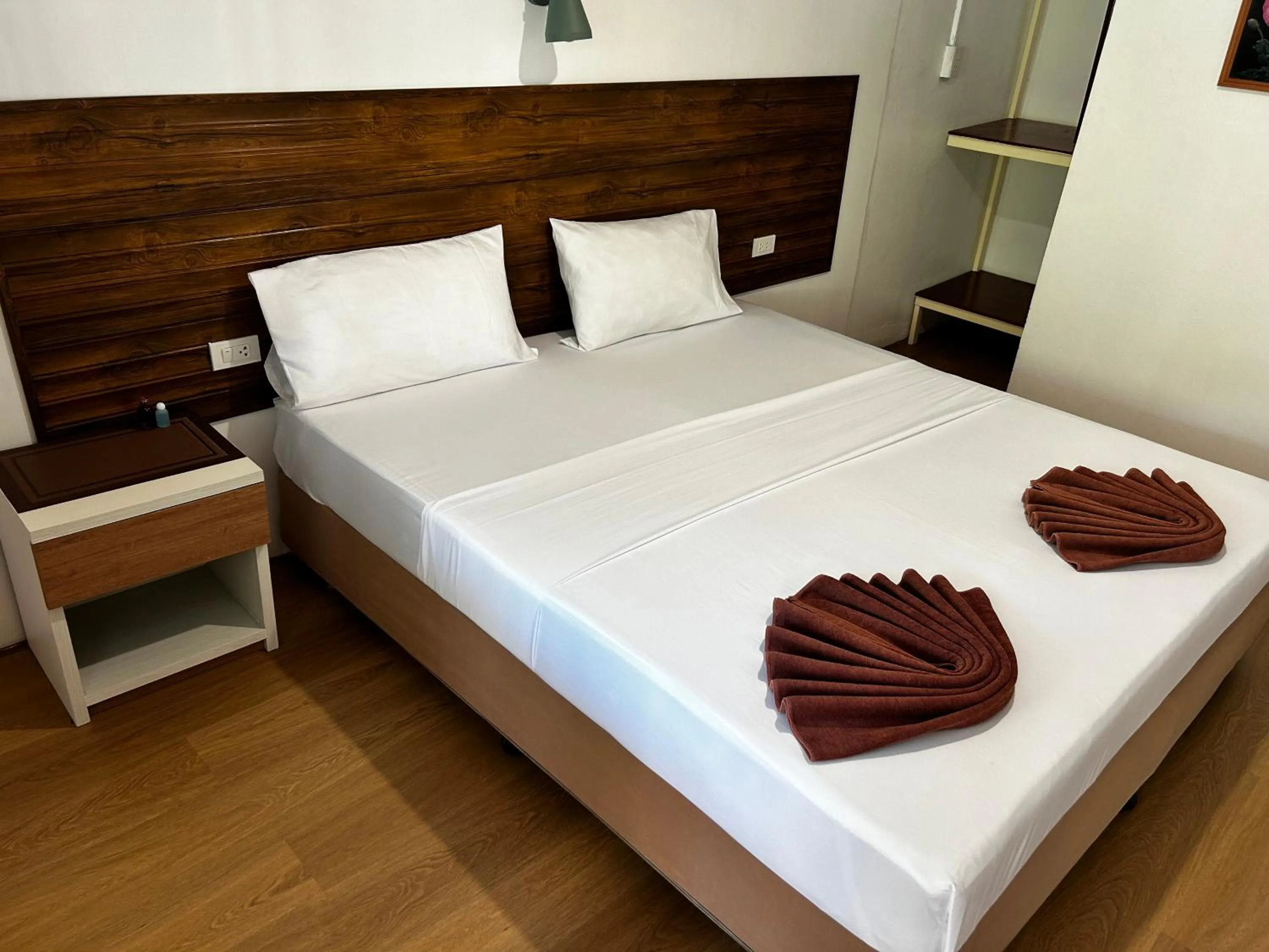 Budget Double Room with Fan in Coco's Guest House