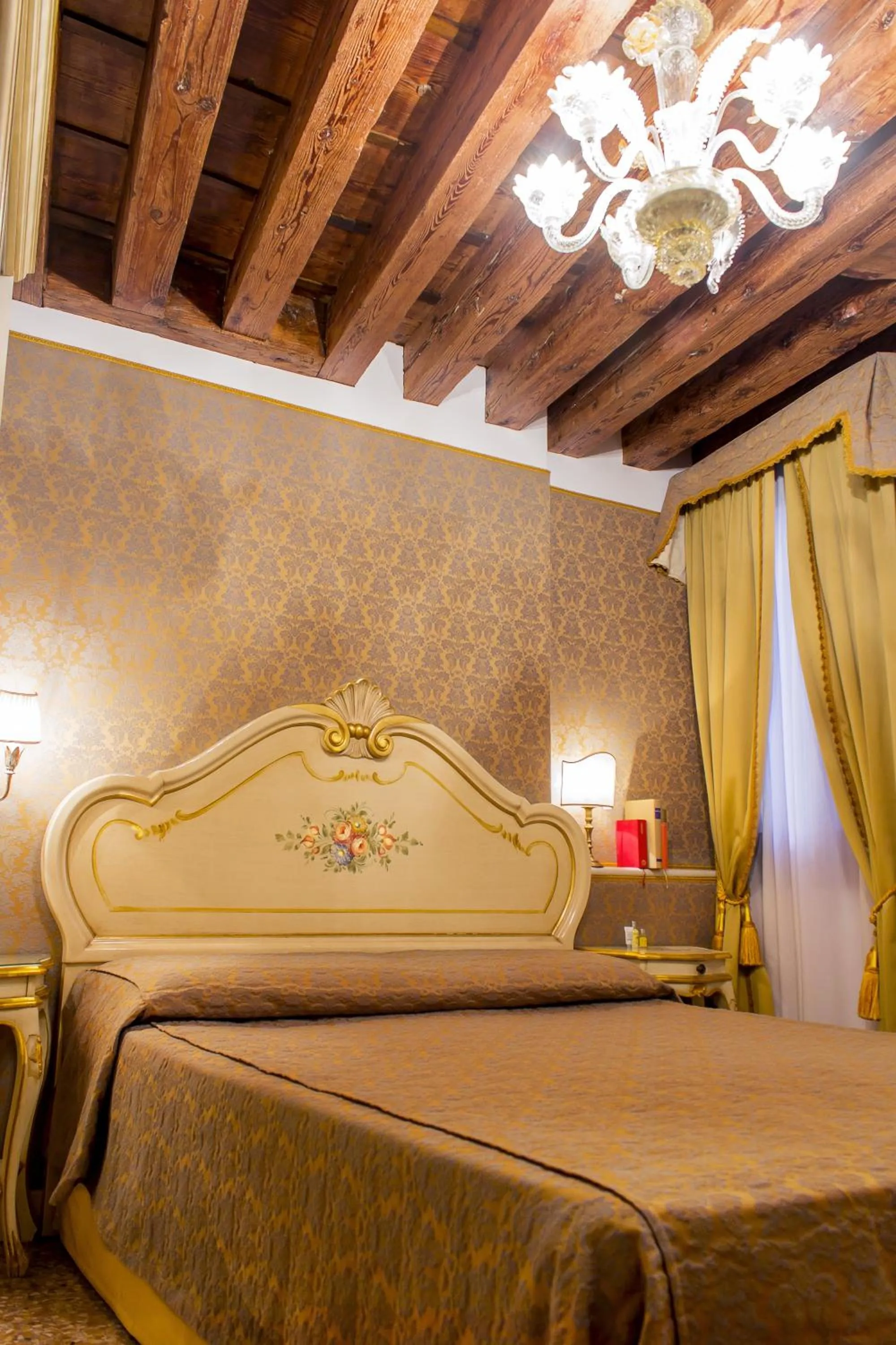 Economy Double Room in Apostoli Palace