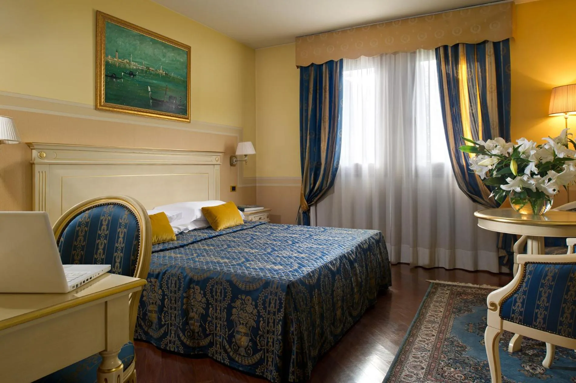 Junior Suite in Villa Pace Park Hotel Bolognese