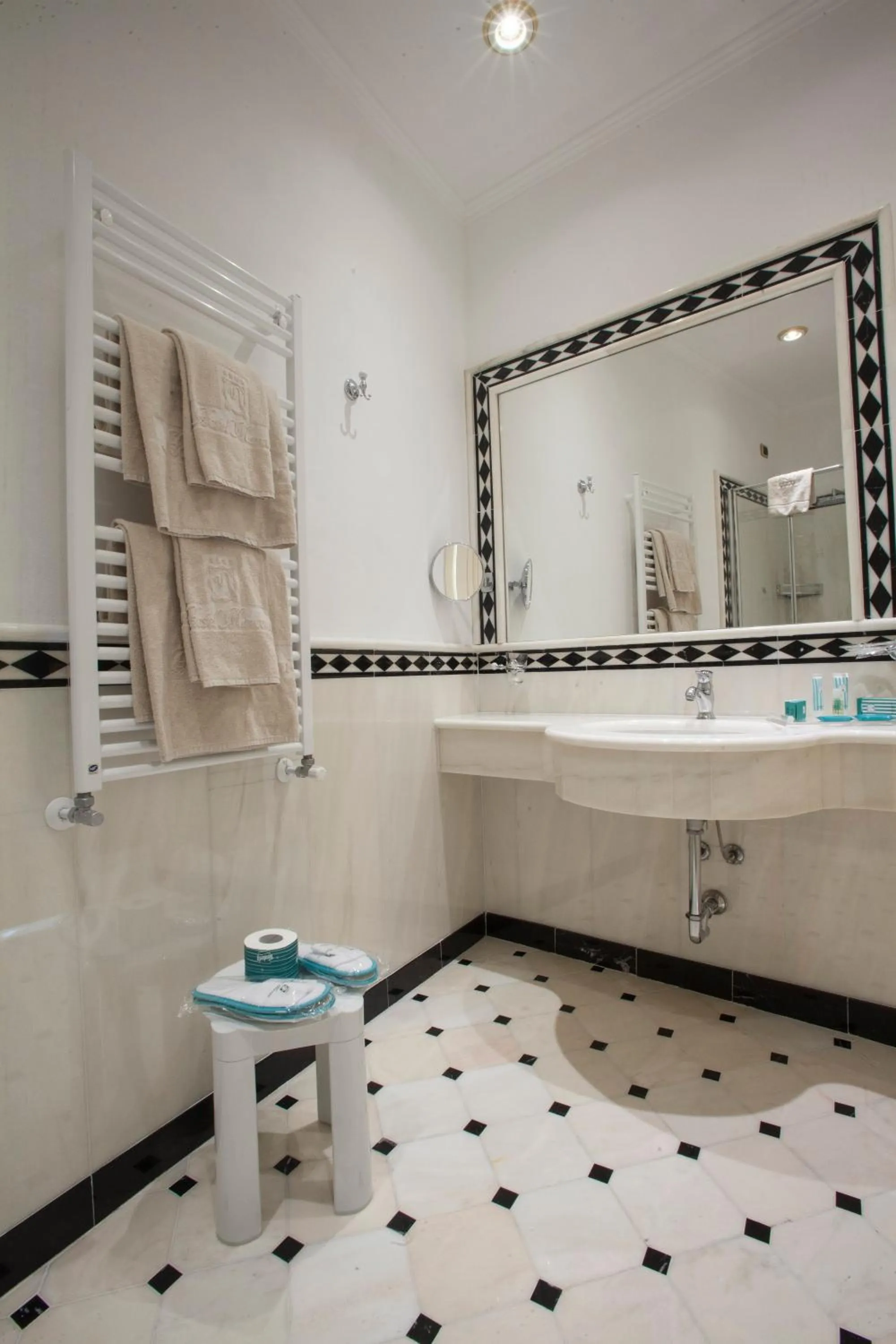 Deluxe Triple Room in Hotel Marconi