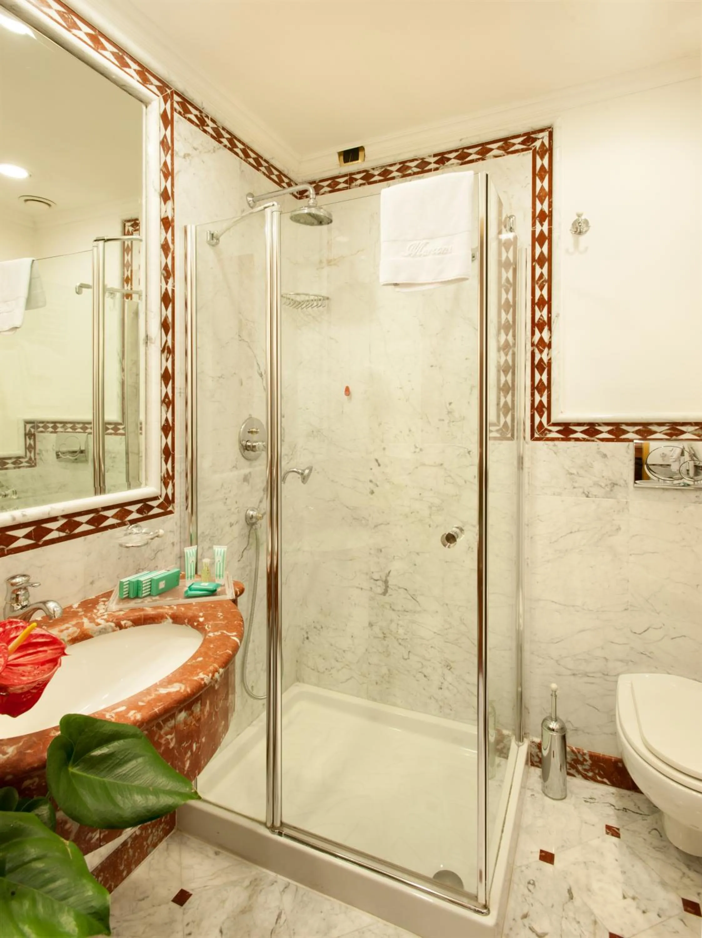 Superior Double Room in Hotel Marconi