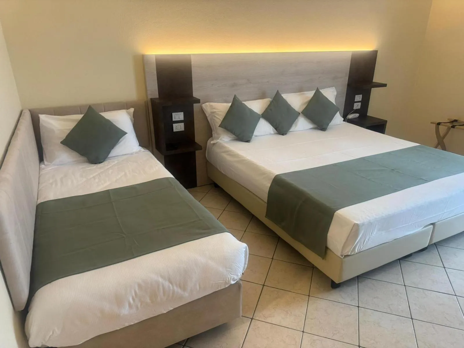 Deluxe Triple Room in Villa Cesi Resort & Spa