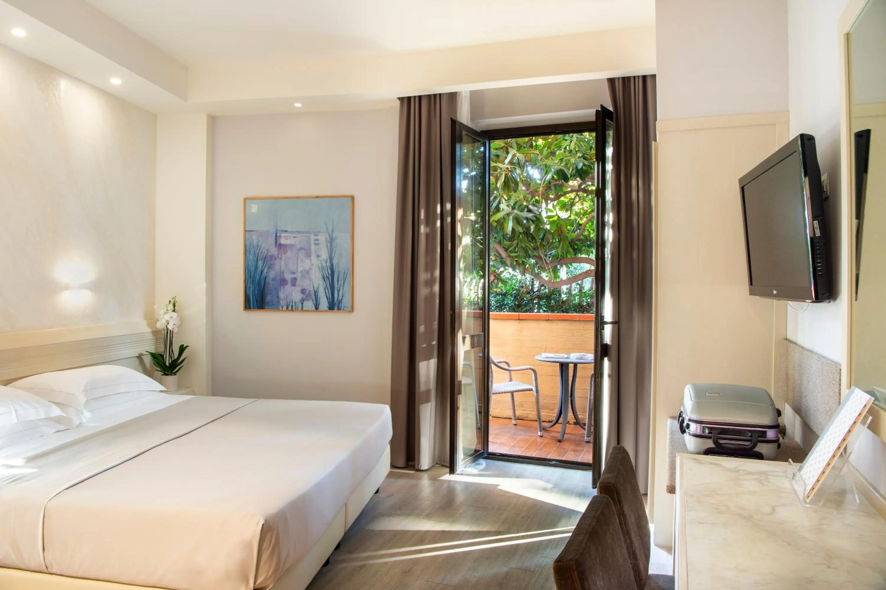  Deluxe Double Room in Hotel Grifone Firenze - Meetings & Spa