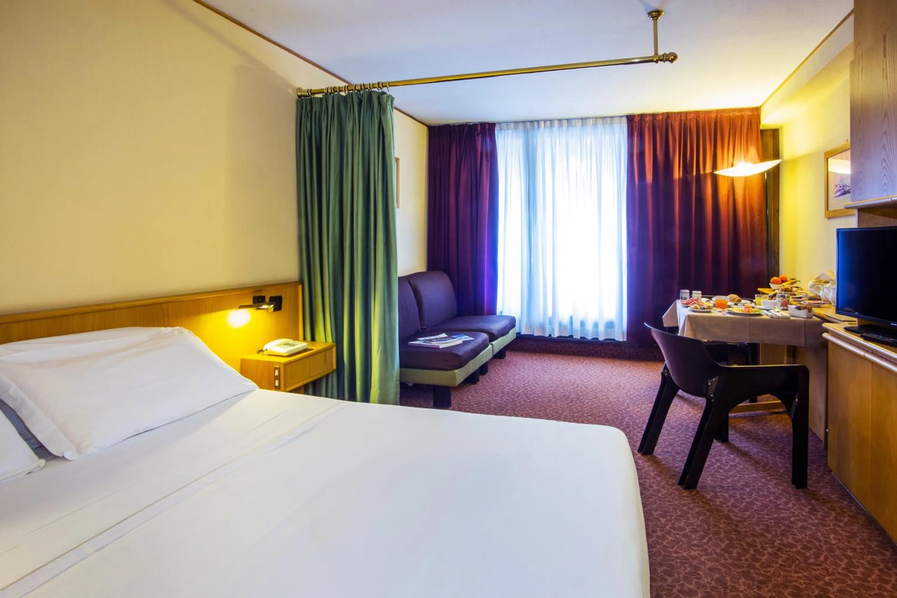 Triple room - separate building in Hotel Les Jumeaux Courmayeur