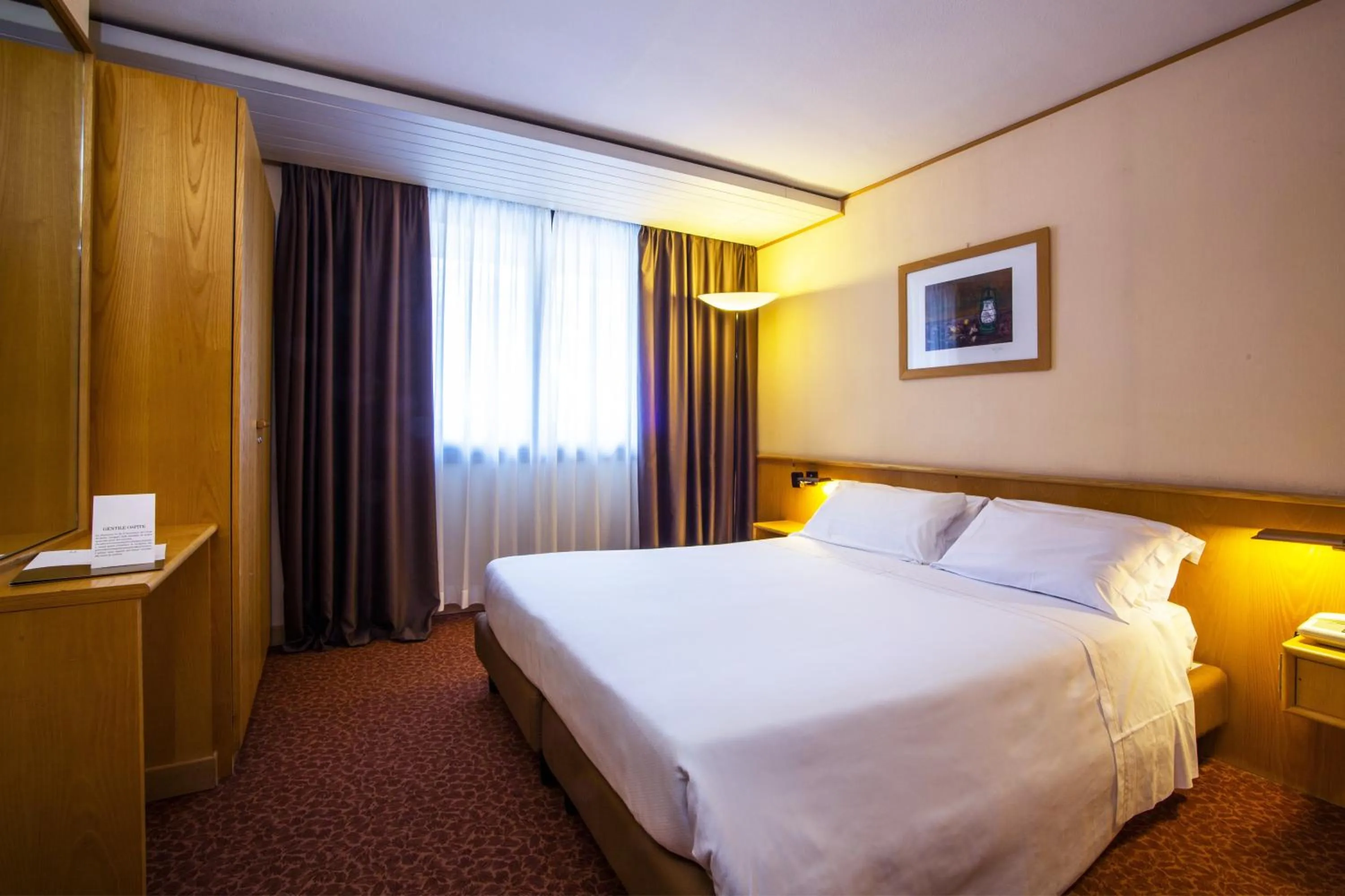 Superior Triple Room with mountain view in Hotel Les Jumeaux Courmayeur