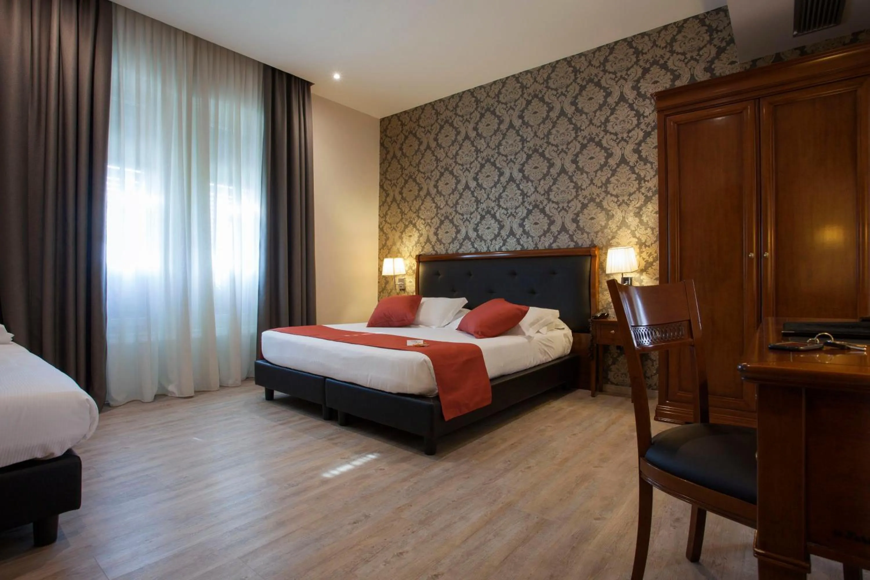 Triple Room with Sea View in Hotel Astoria