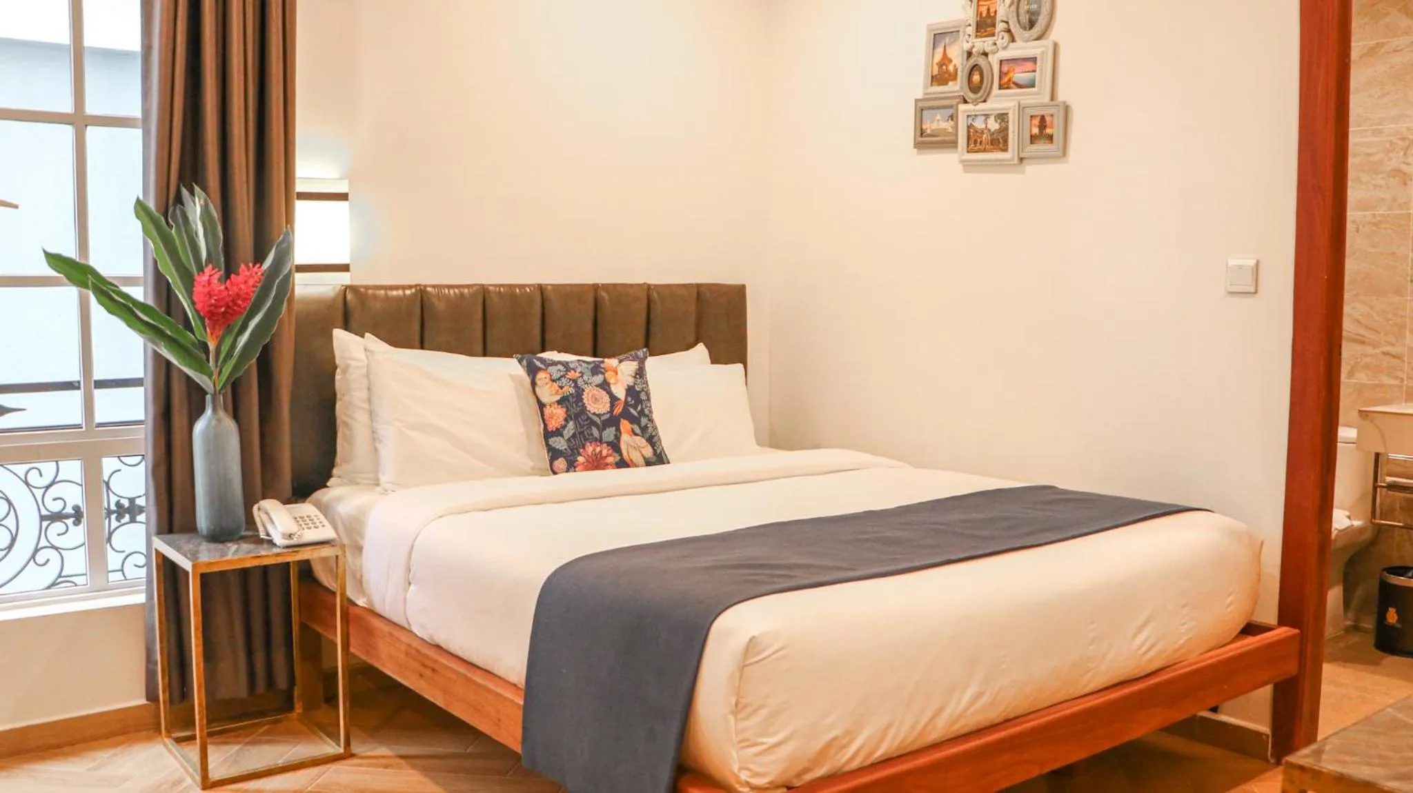 Standard Queen in Mettavary Hotel