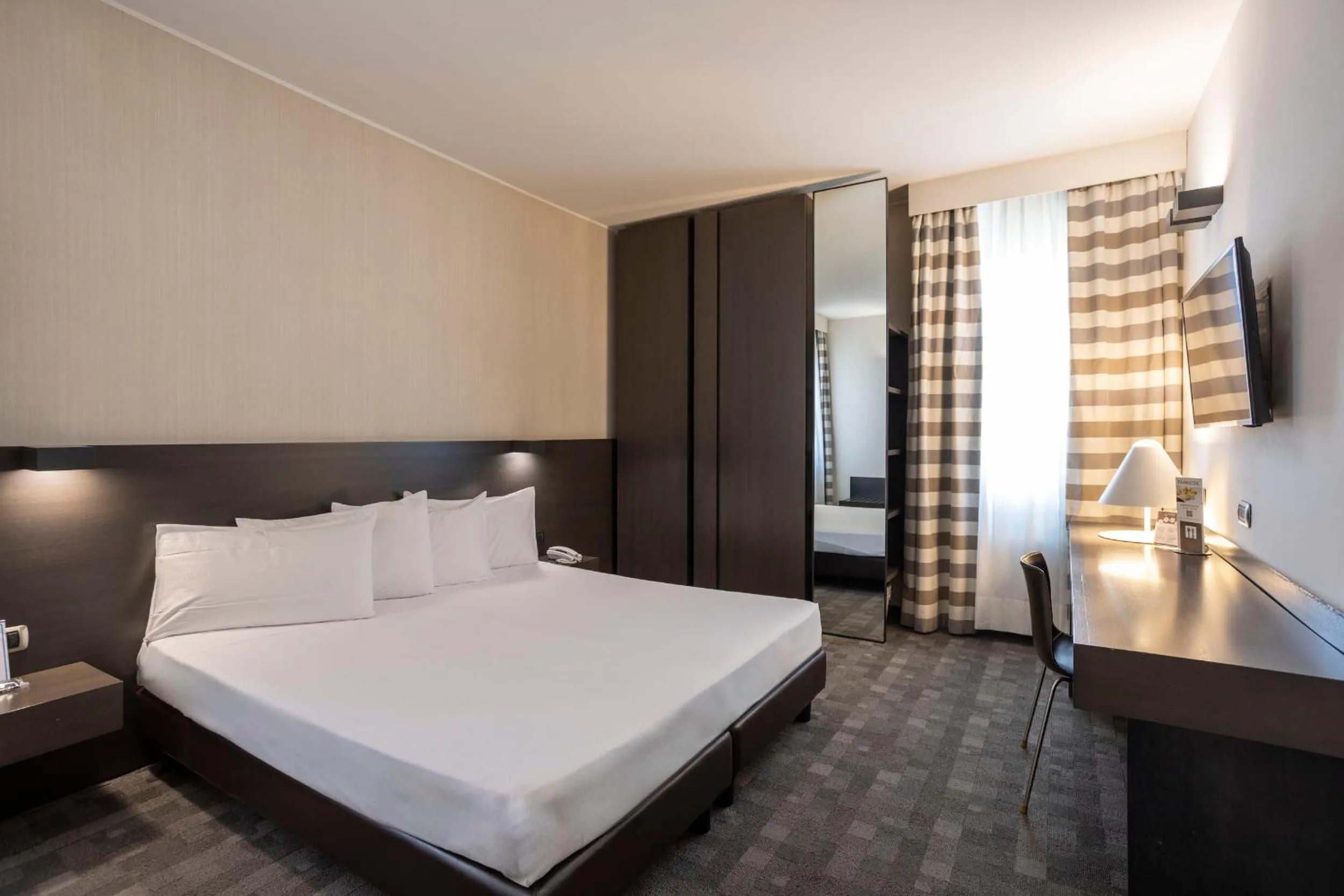 King Double or Twin Room - single occupancy in Hotel Ovest