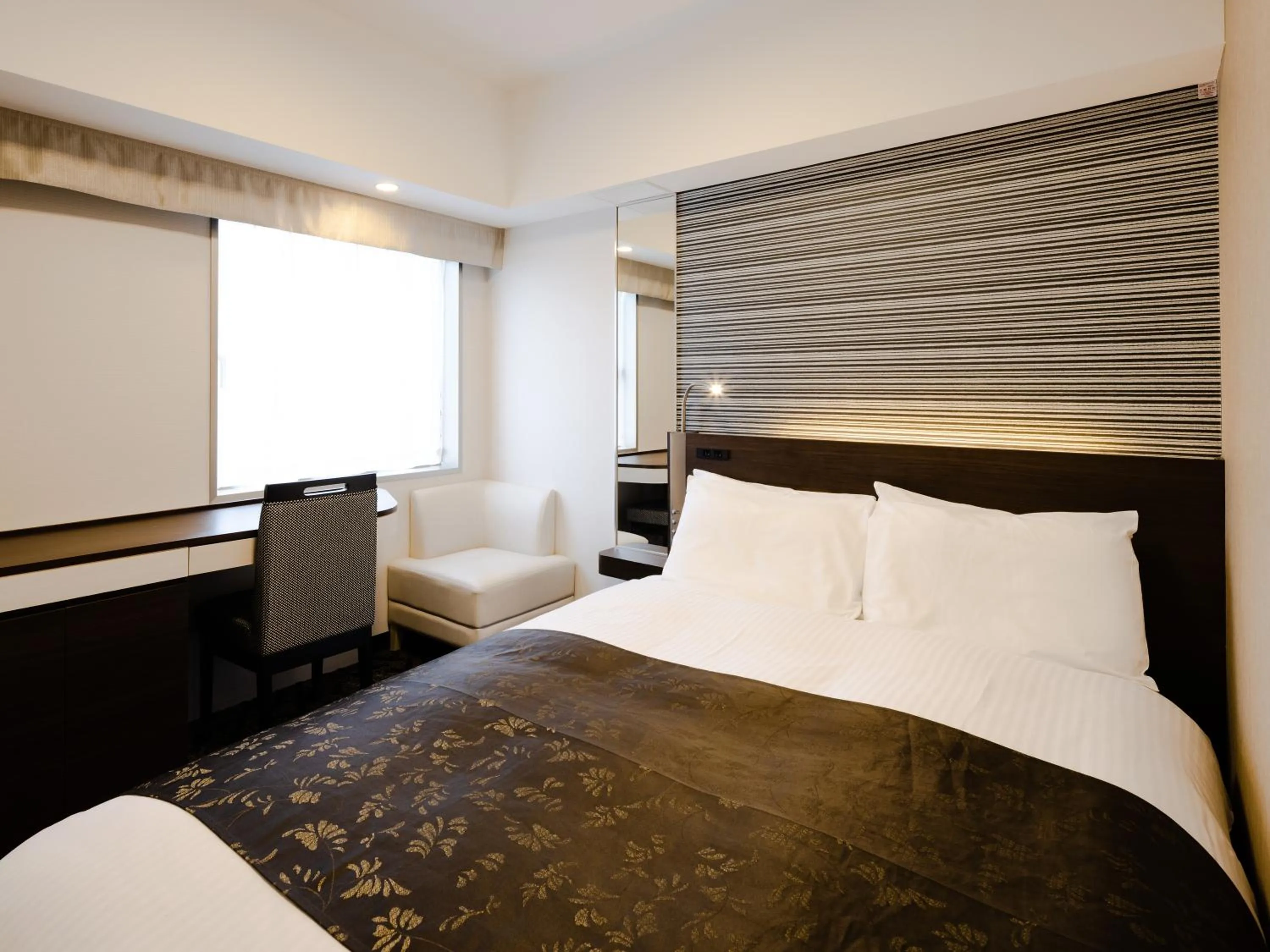 Double Room in APA Hotel Nagoya Fushimi Ekikita