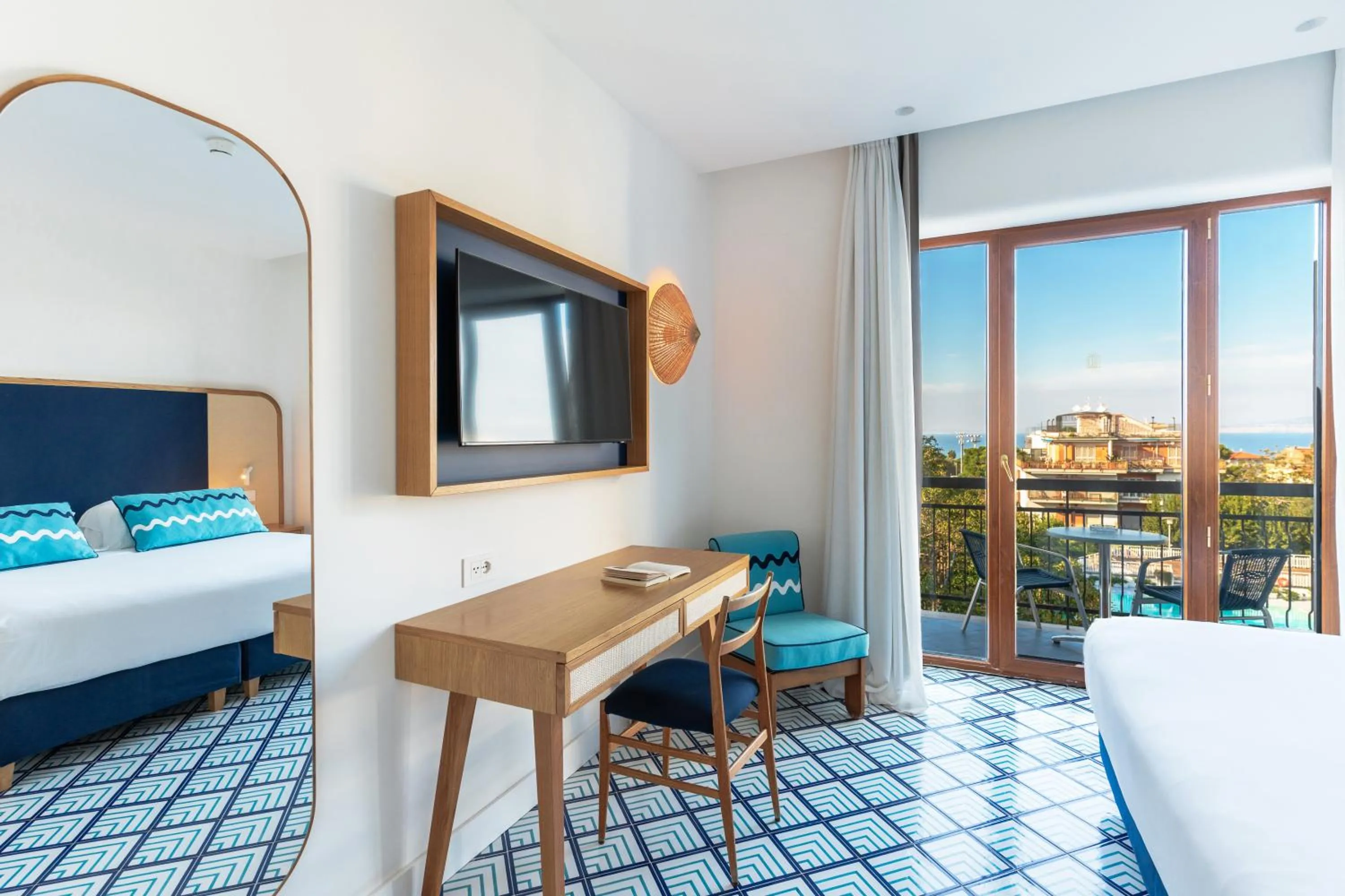 Superior Double or Twin Room with Balcony - single occupancy in Grand Hotel Flora