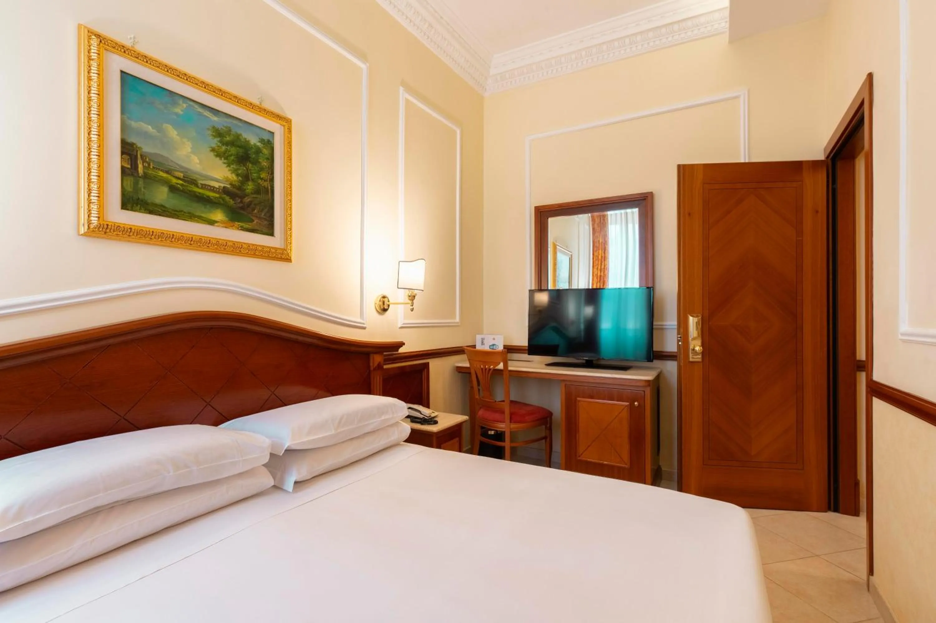 Two Connecting Double Rooms in Hotel Hiberia