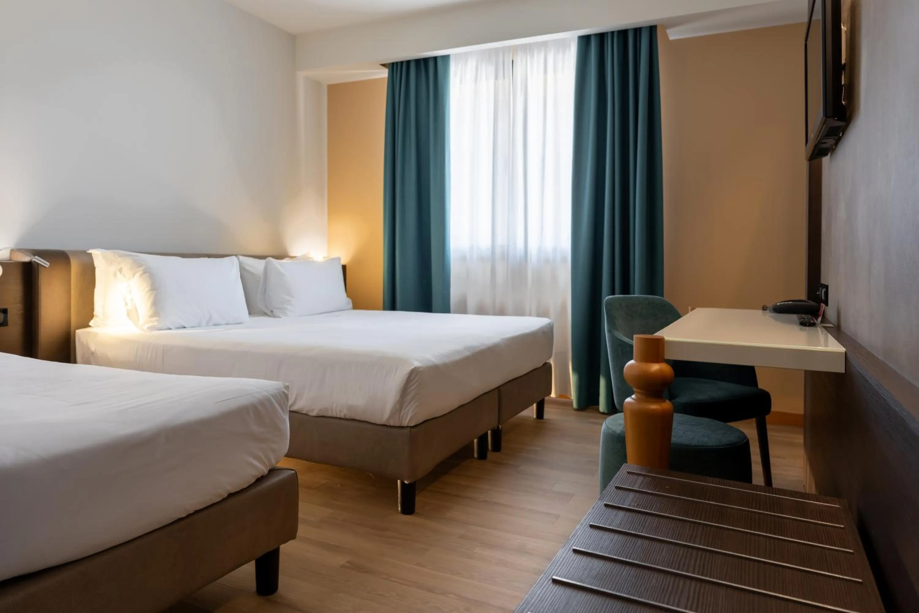 Comfort Triple Room in Elite Hotel & Spa