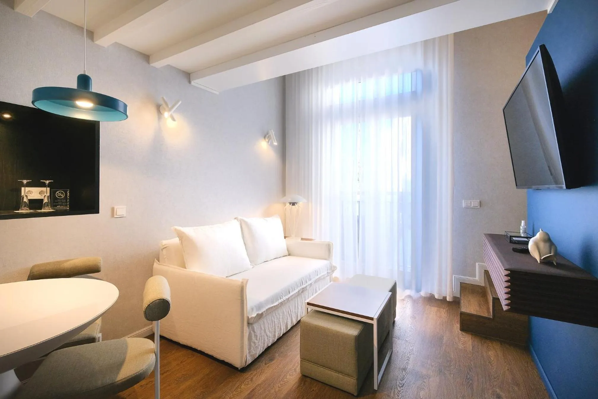 Duplex Suite - single occupancy in MouraSuites Hotel