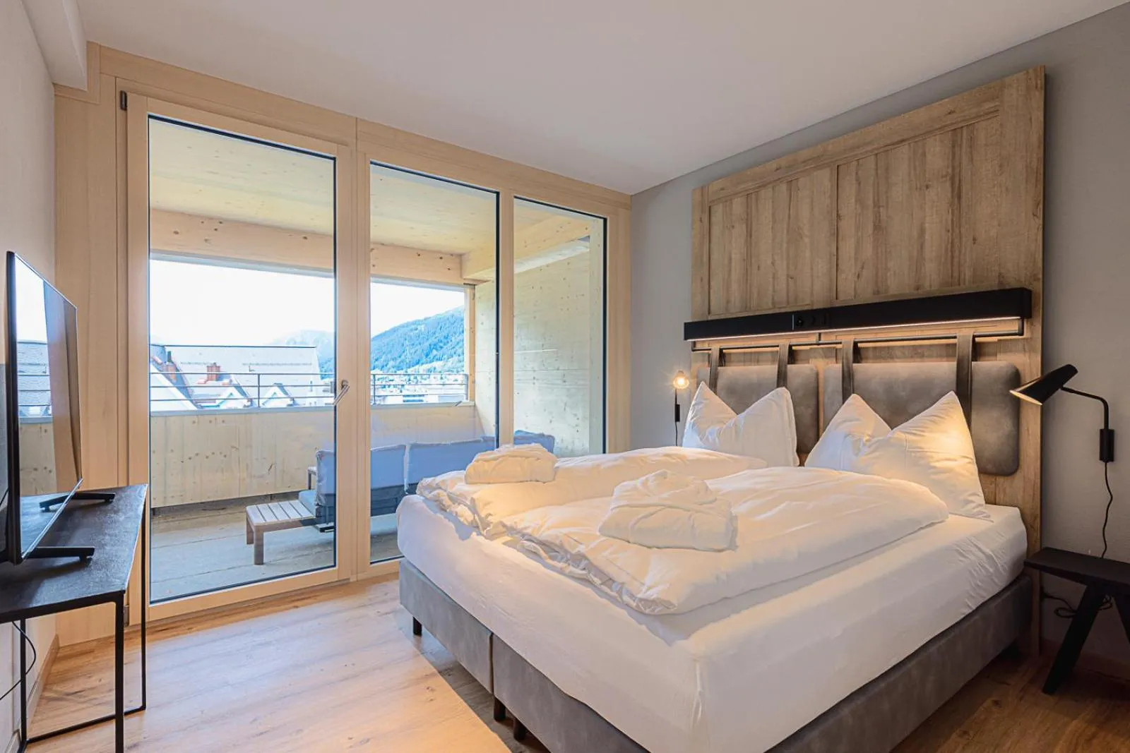 Deluxe Suite in ALPINE INN Davos