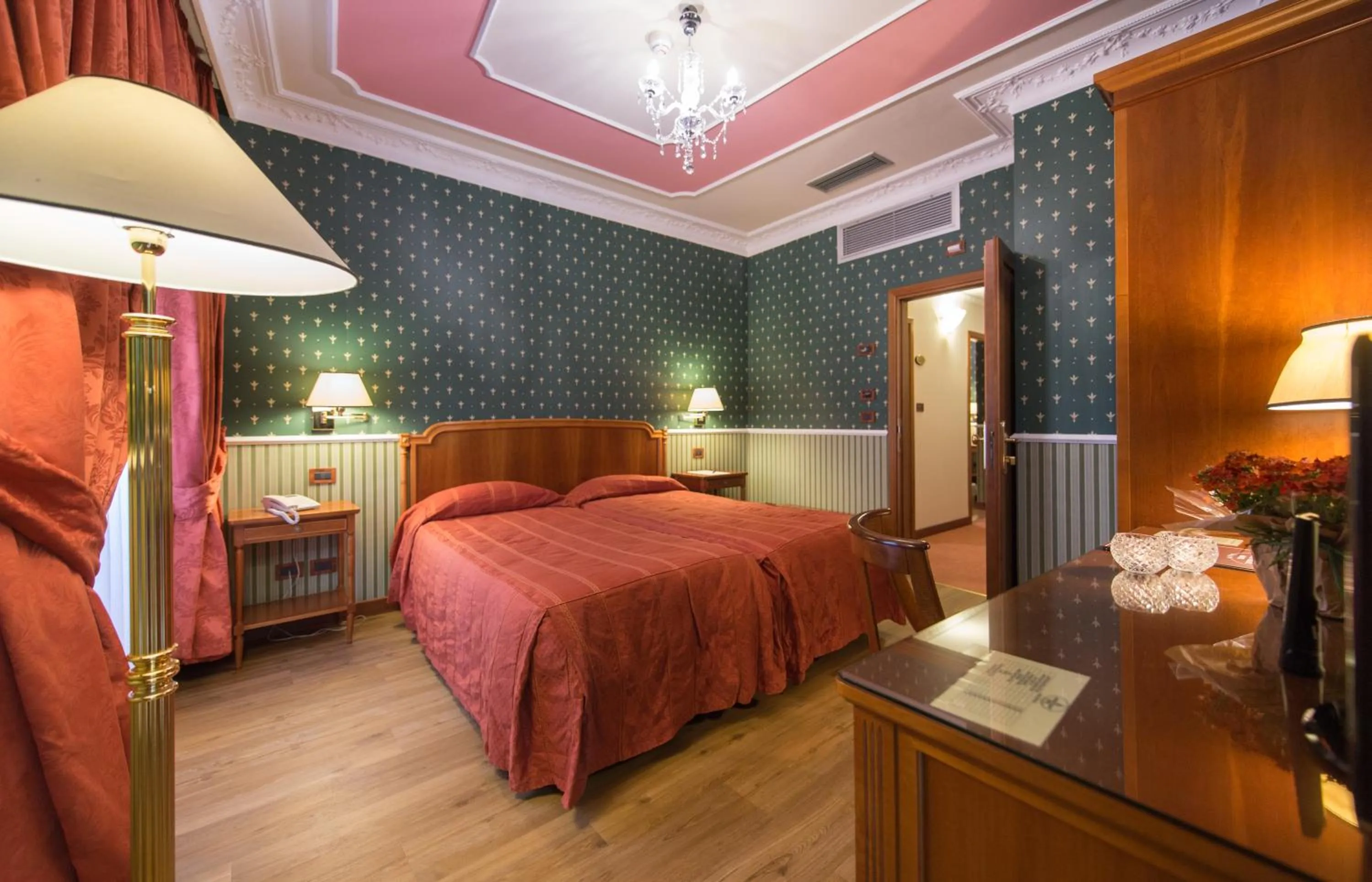 Twin Room in Strozzi Palace Hotel